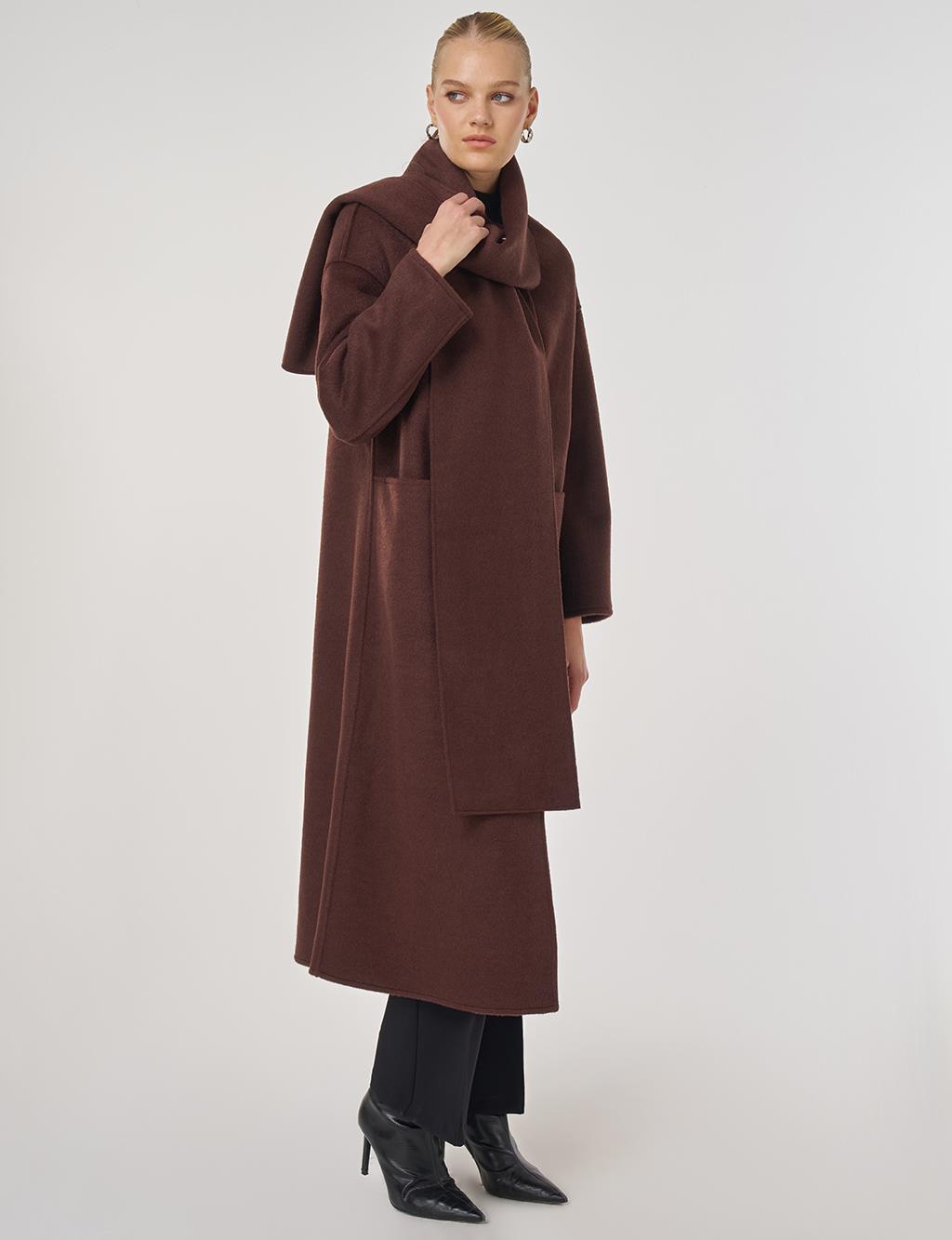 Button-Detailed Scarfed Cashmere Coat in Burgundy