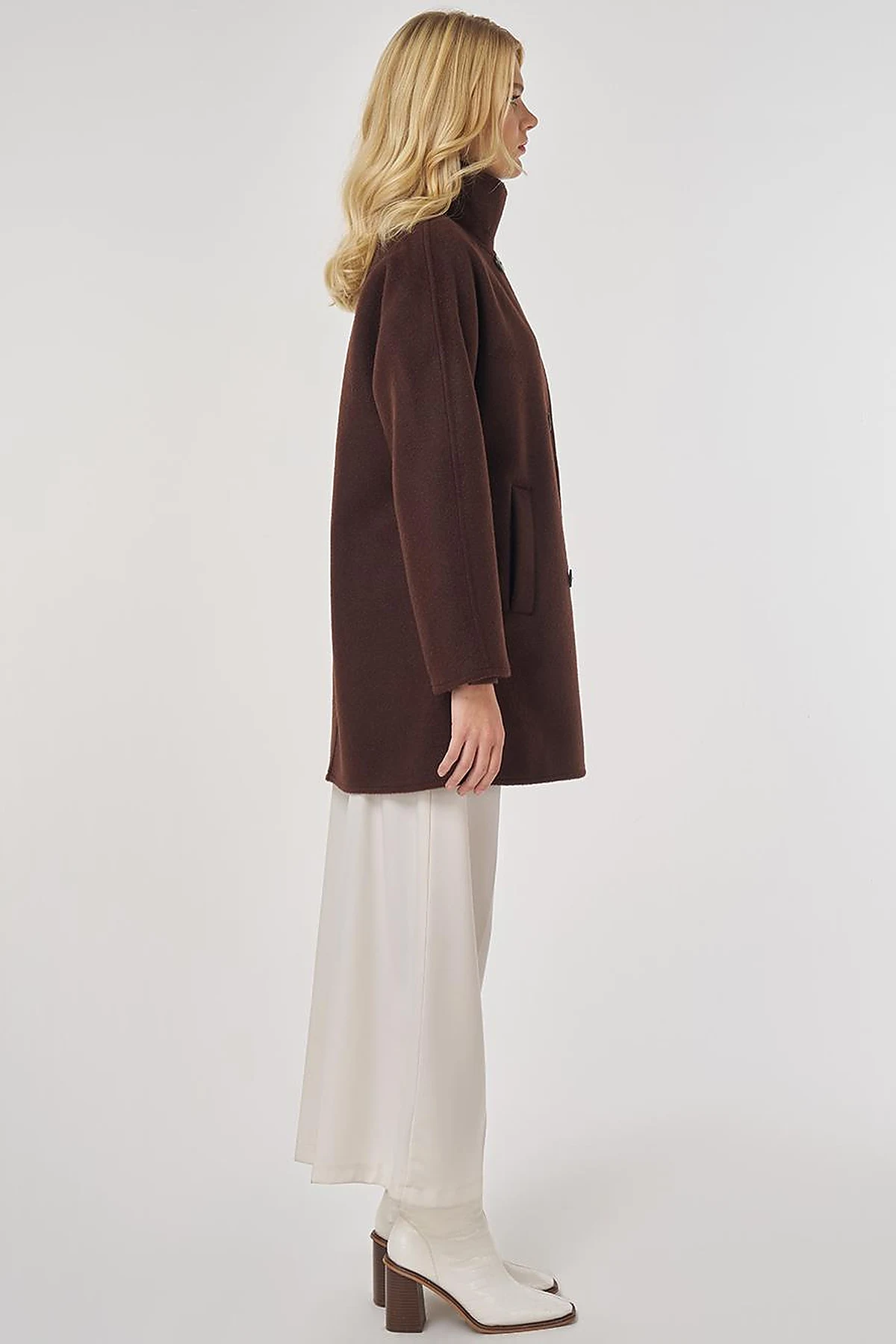 Stand Collar Short Wool Coat in Dark Burgundy
