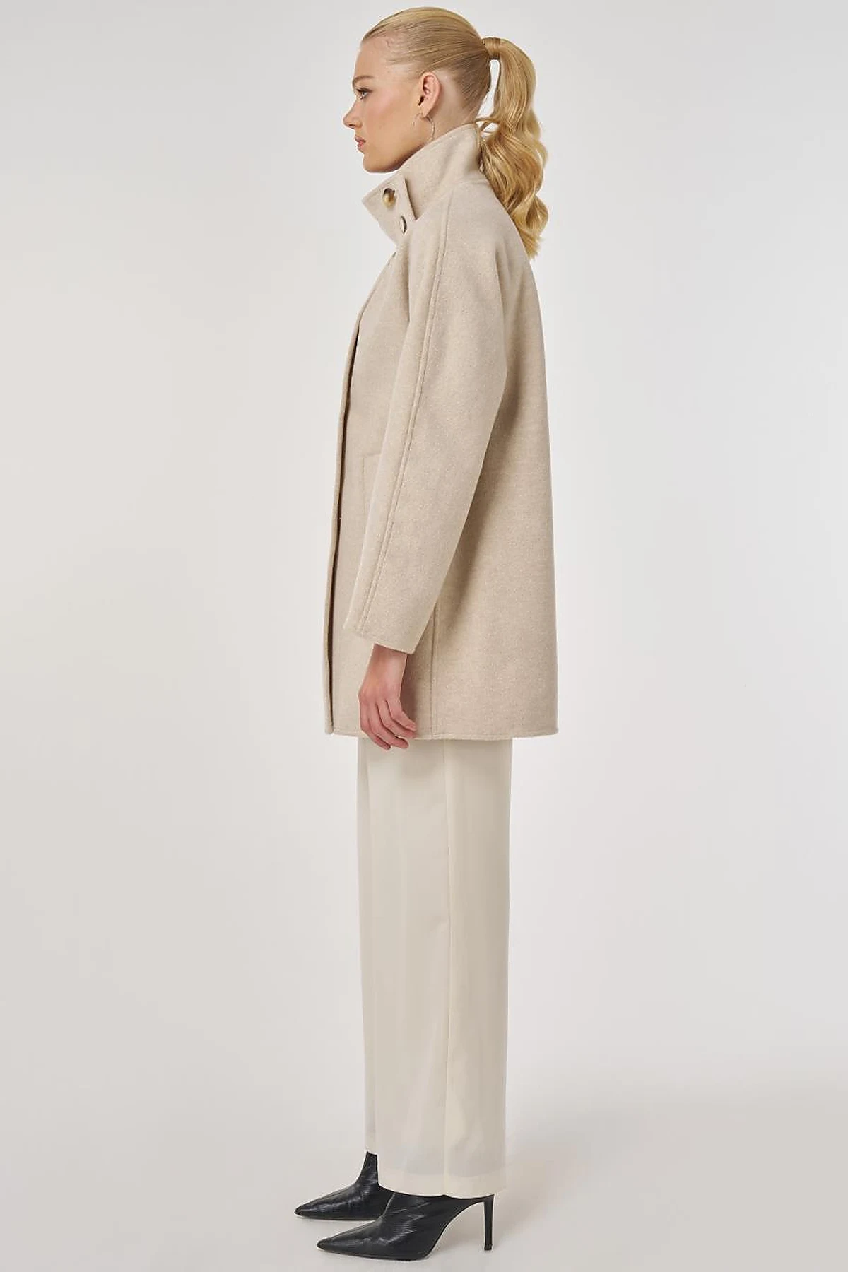 Stand Collar Short Wool Coat in Cream