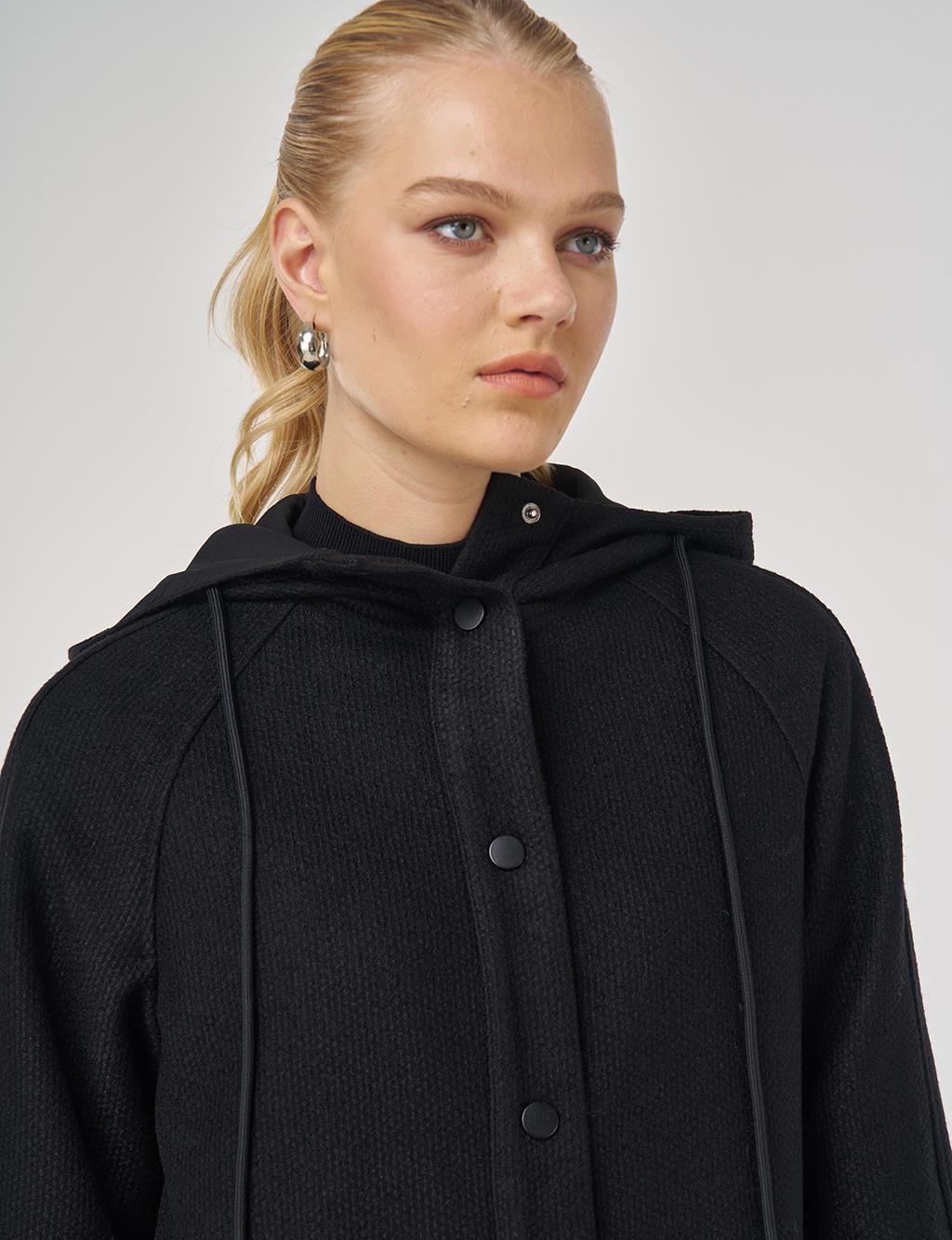 Raglan Sleeve Felt Coat in Black