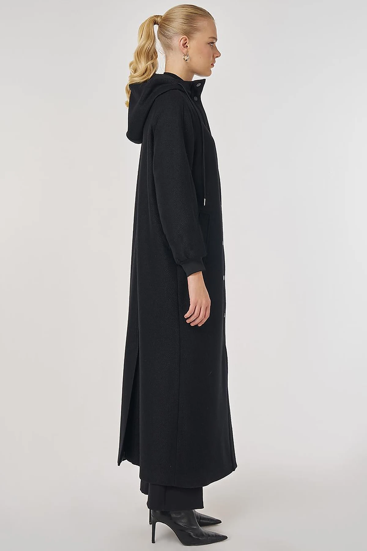 Raglan Sleeve Felt Coat in Black