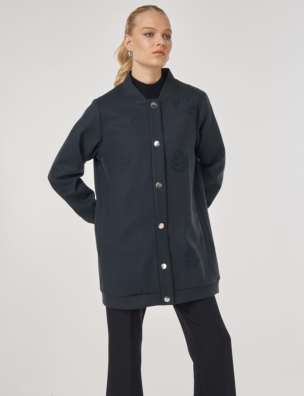 Aplikeli Kısa Kaşe Kaban Füme