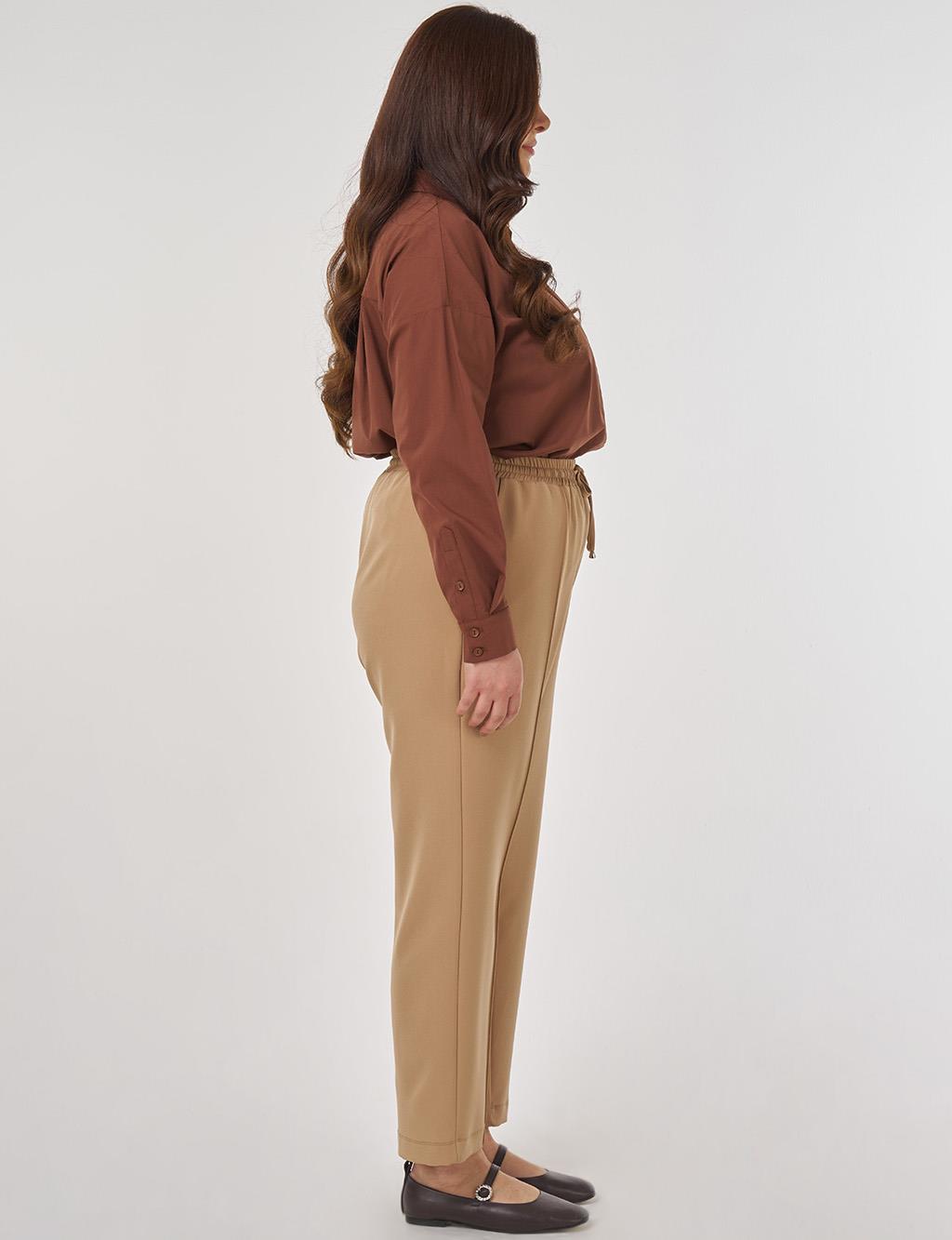 Topstitched Carrot Pants in Beige