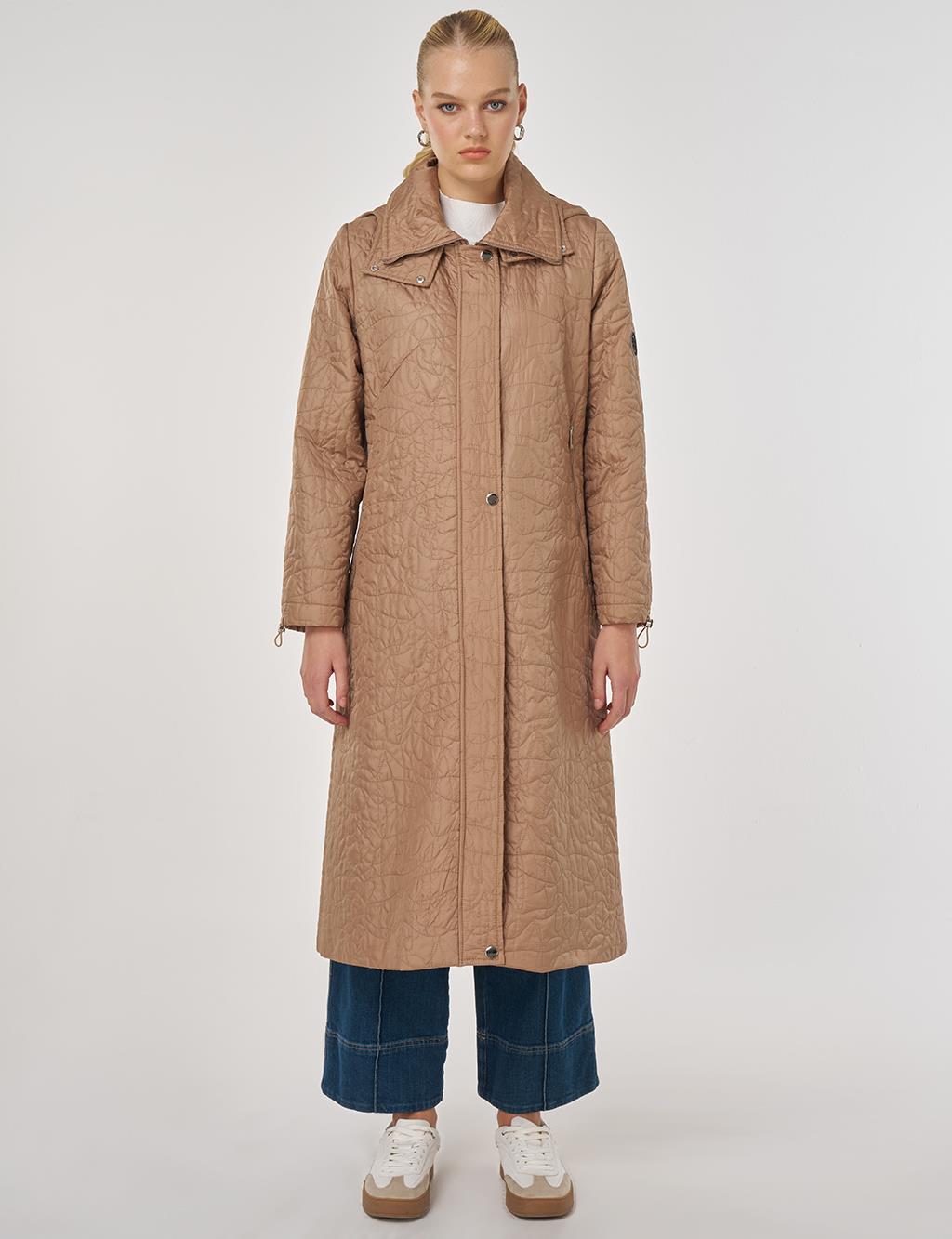 Wide-Collar Quilted Coat in Dark Mink