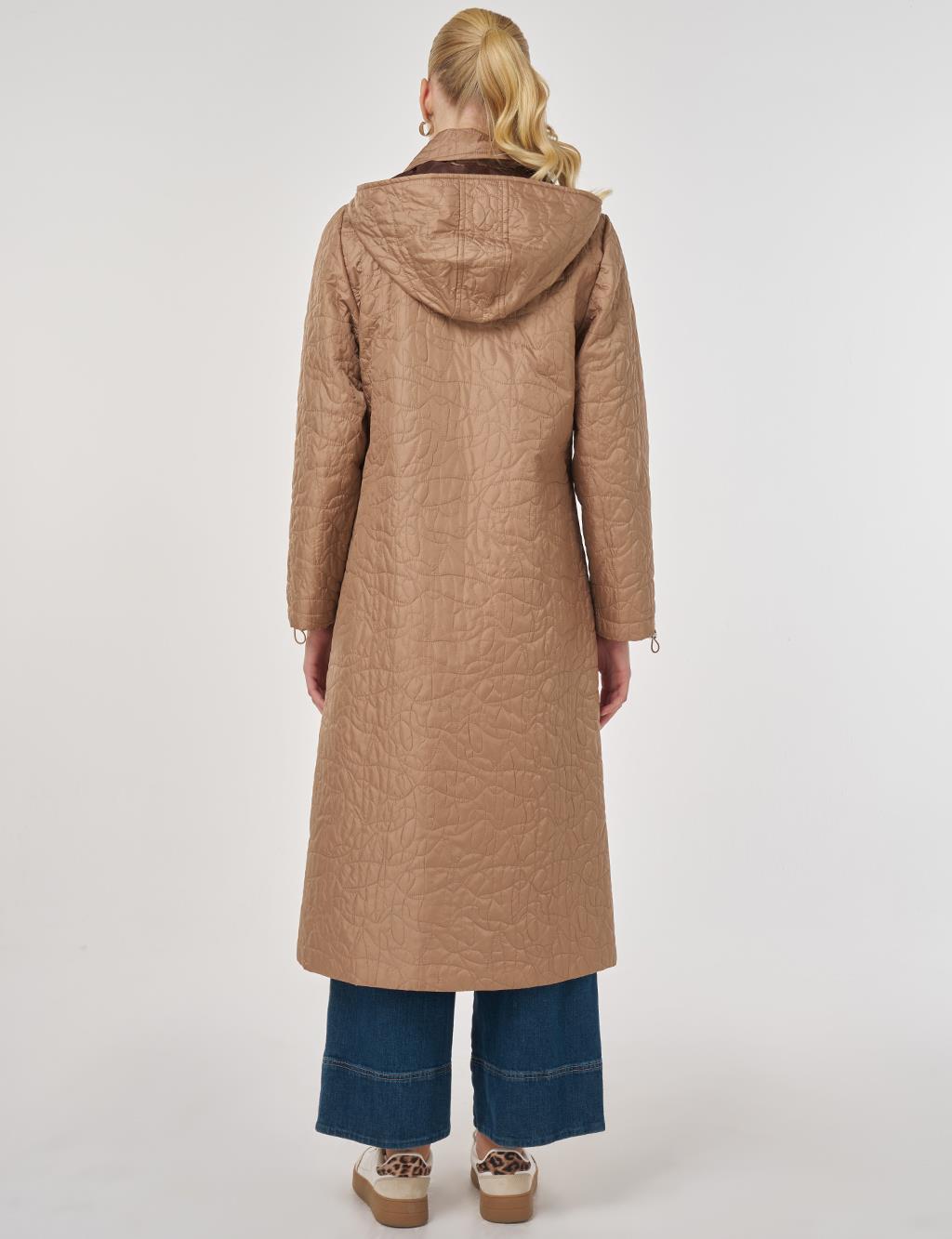 Wide-Collar Quilted Coat in Dark Mink