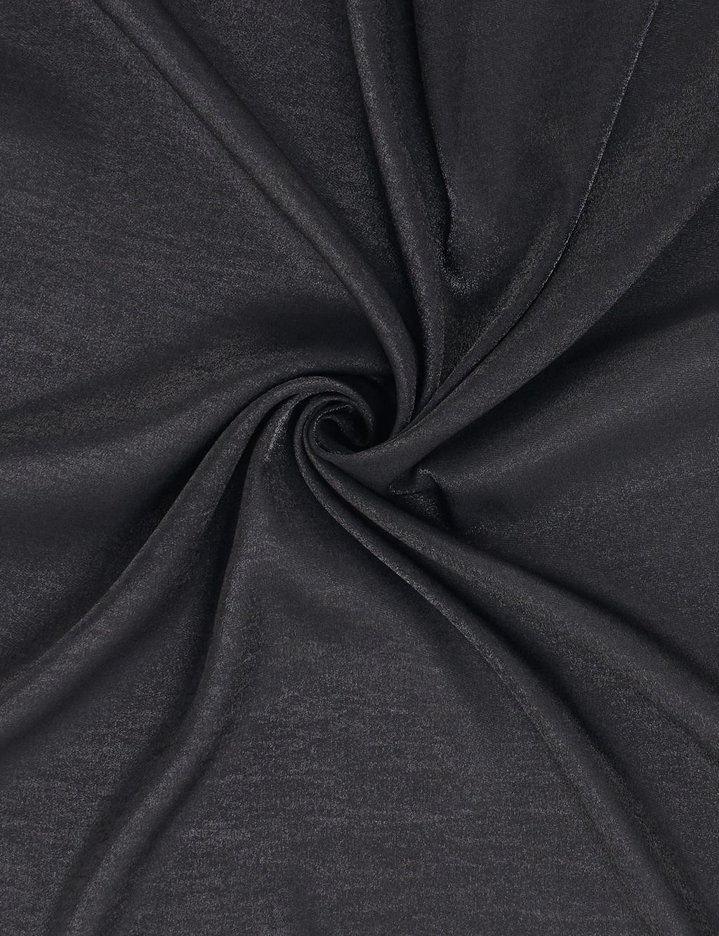 Jacquard Plain Scarf in Black