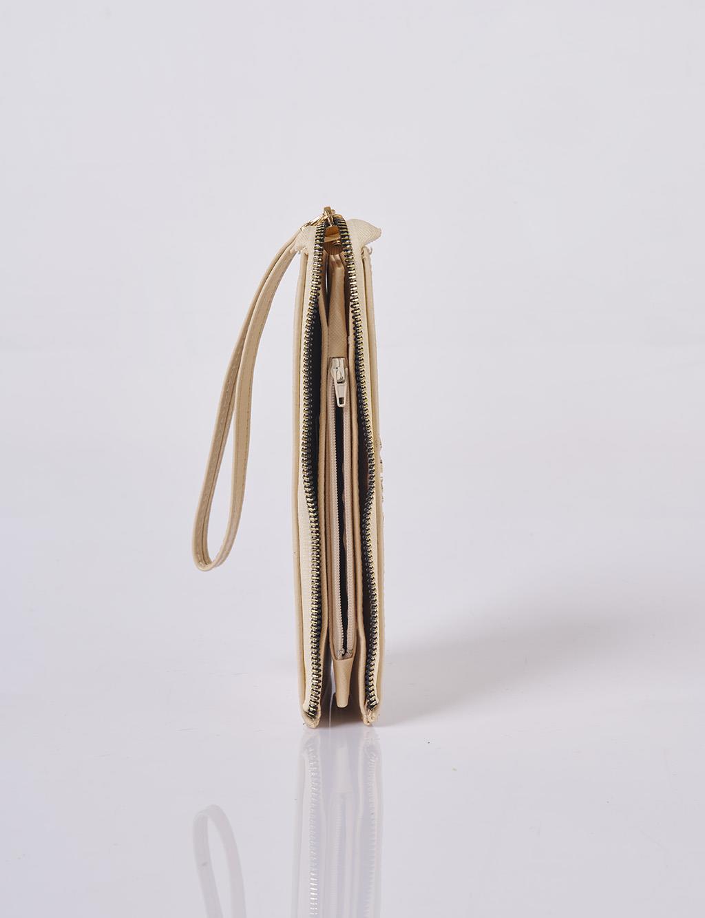 Logo Wallet in Cream