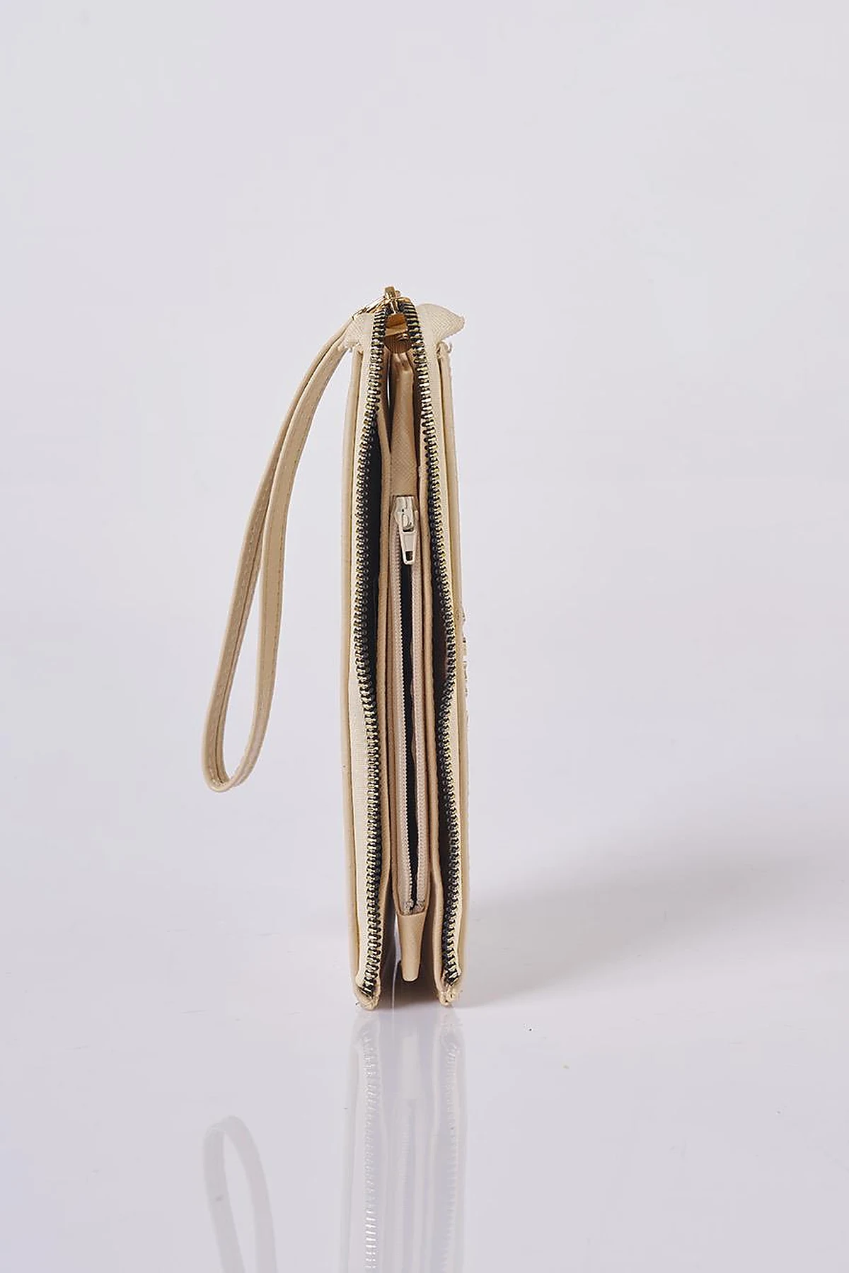 Logo Wallet in Cream