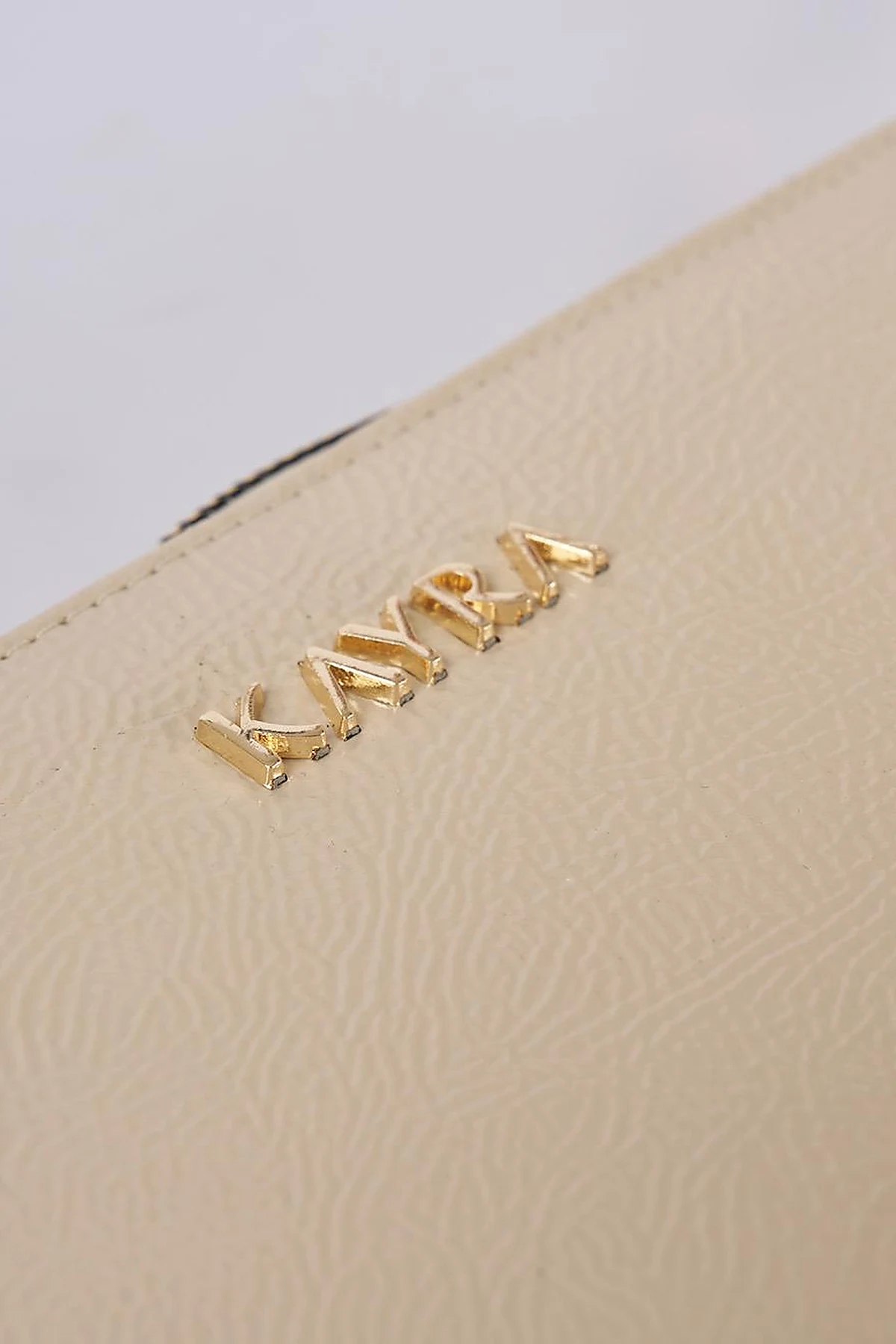 Logo Wallet in Cream