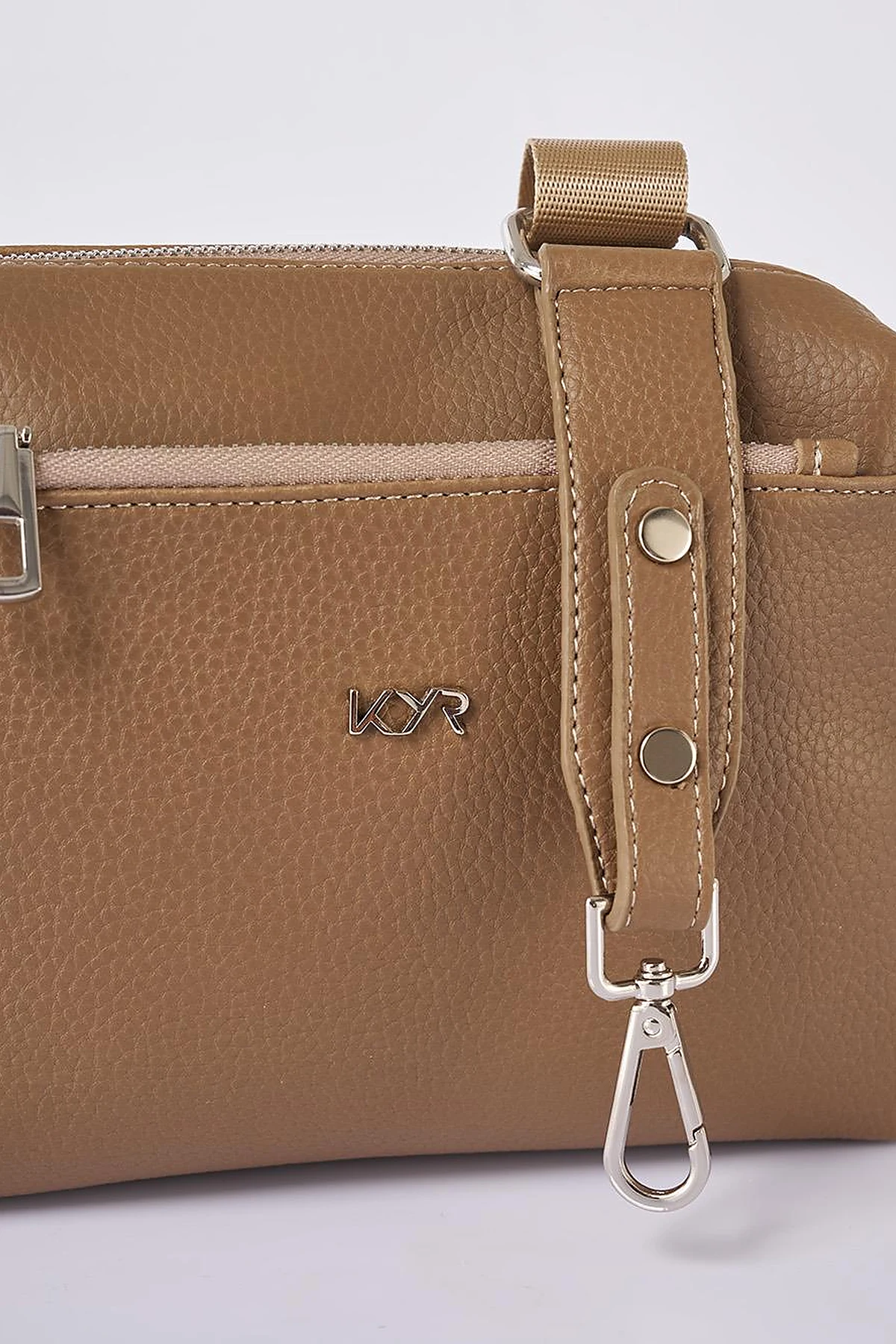 Logo Shoulder Bag in Mink