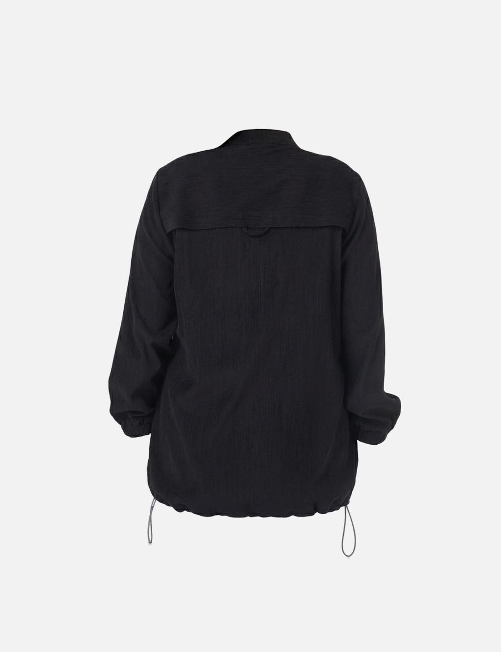 Flap Pocket Sweatshirt in Black