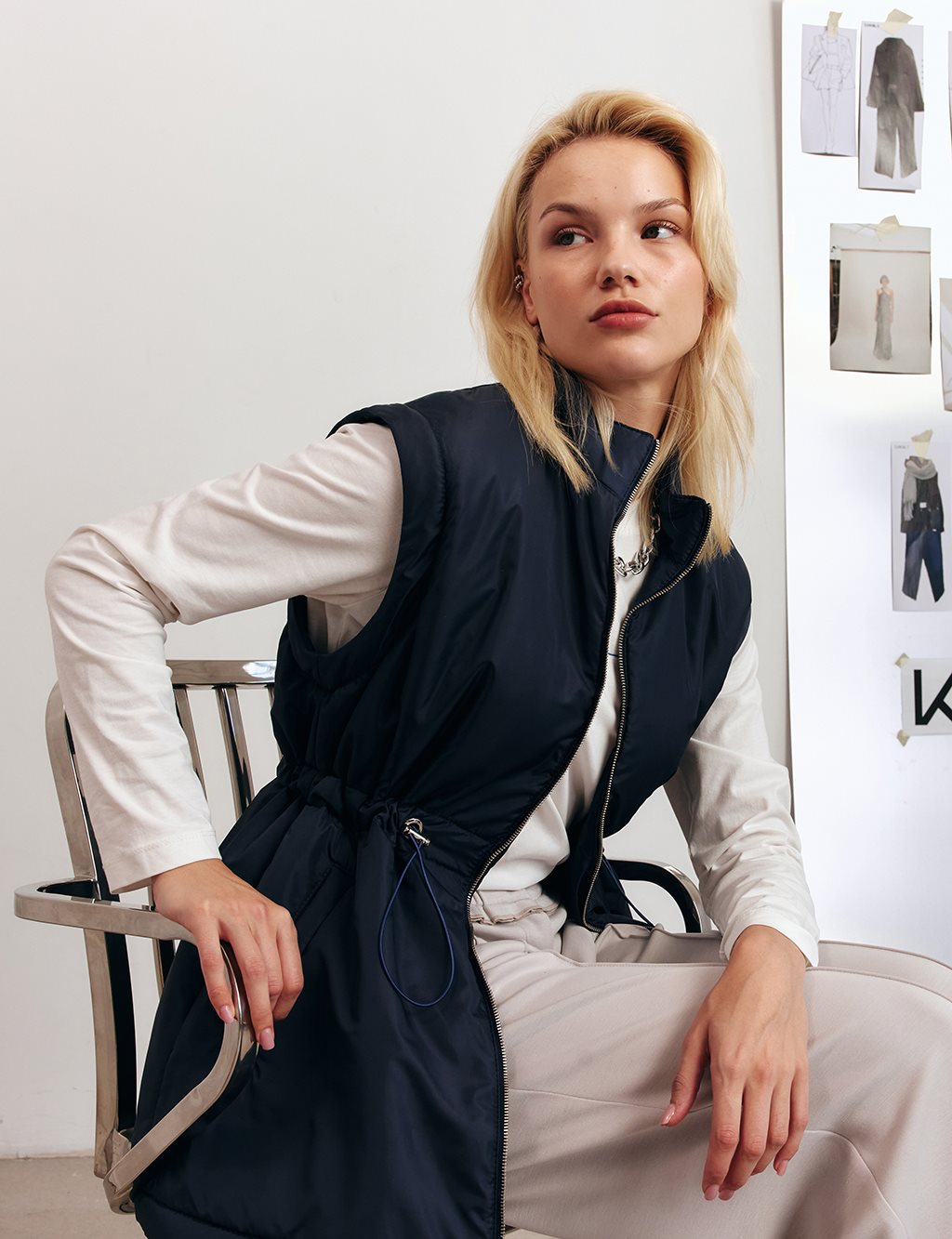 Çıkarılabilir Kol Detaylı Kısa Mont Koyu Lacivert