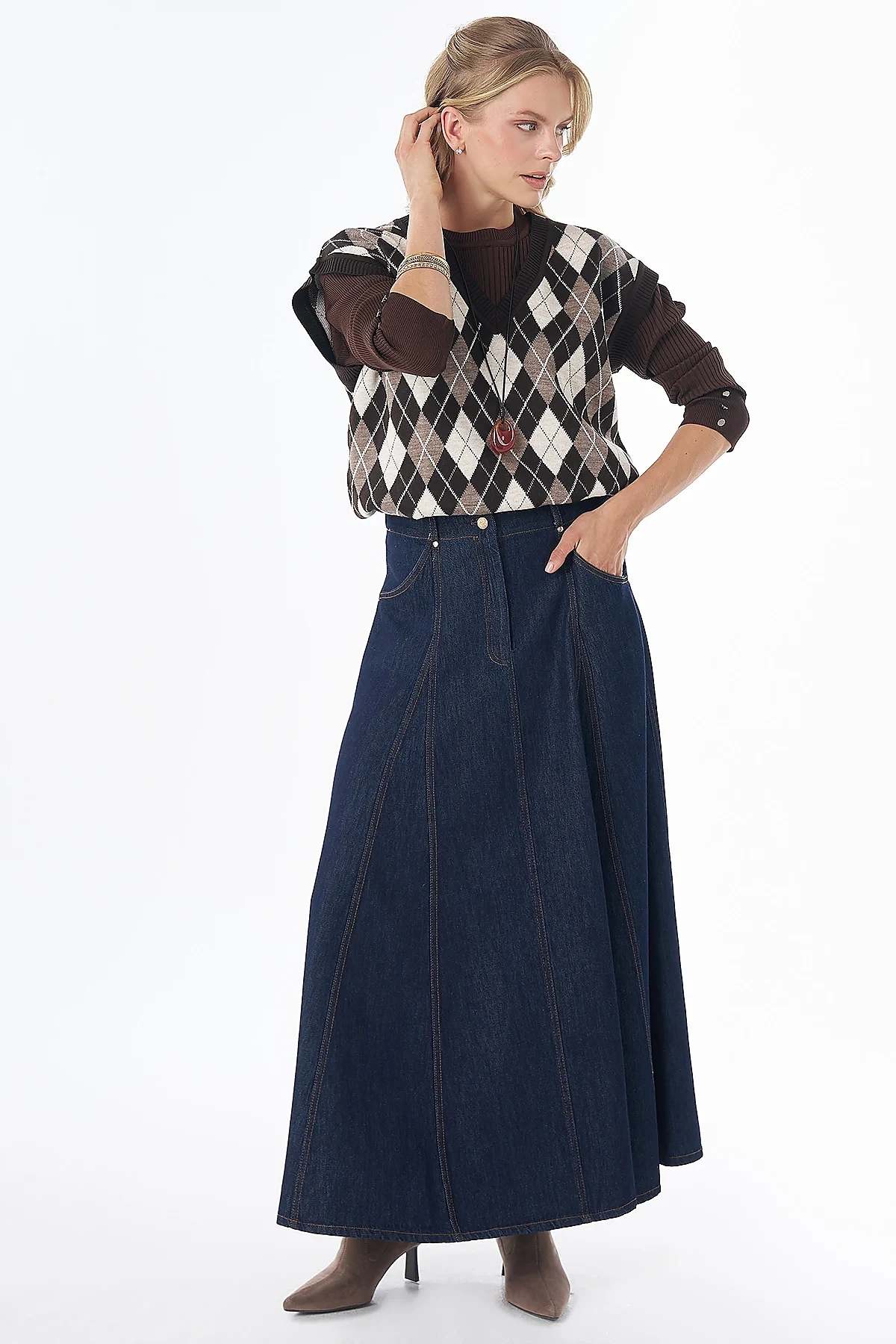 Washed Panel-Seamed Denim Skirt Navy
