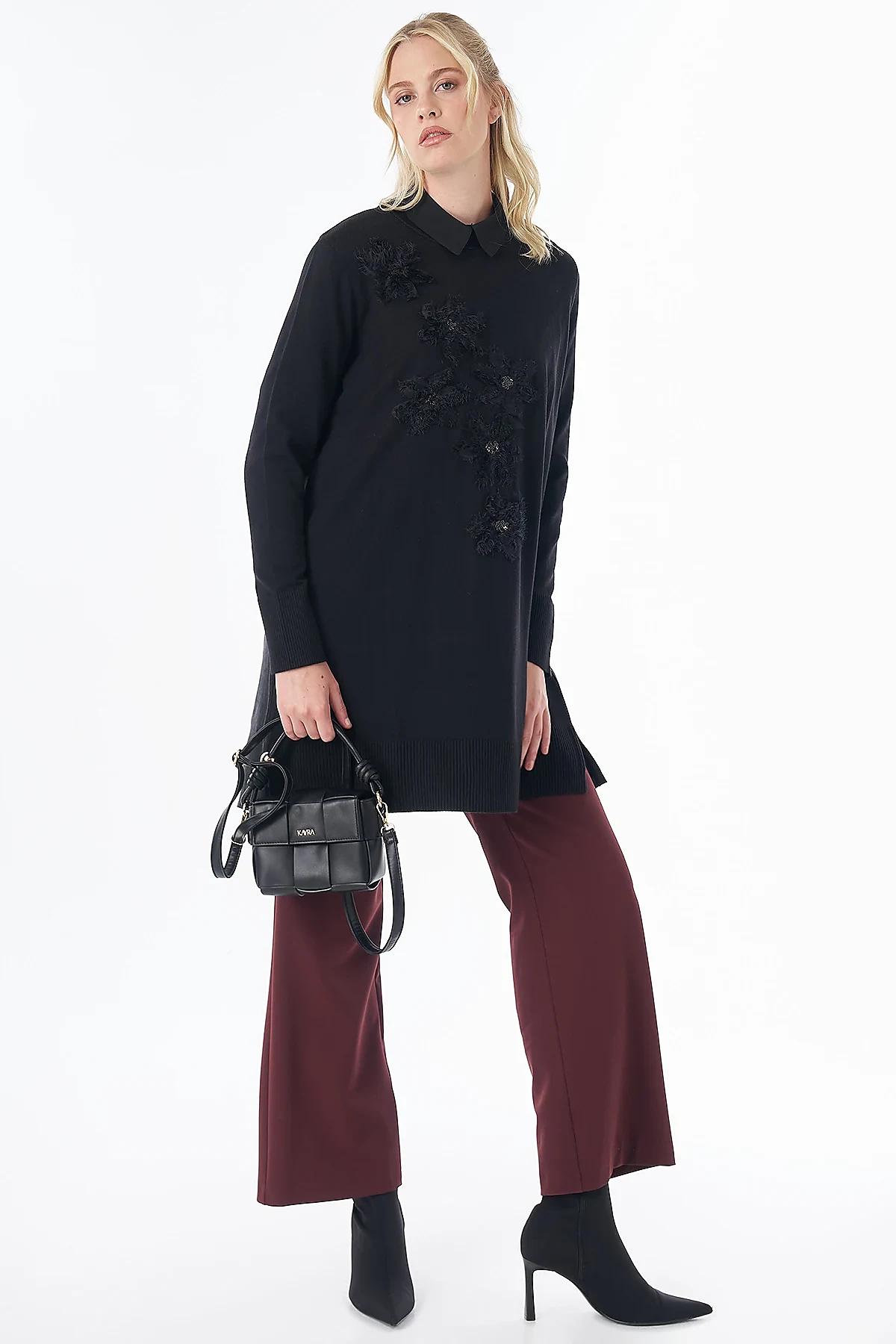 Crew Neck Appliqué Knit Tunic Black