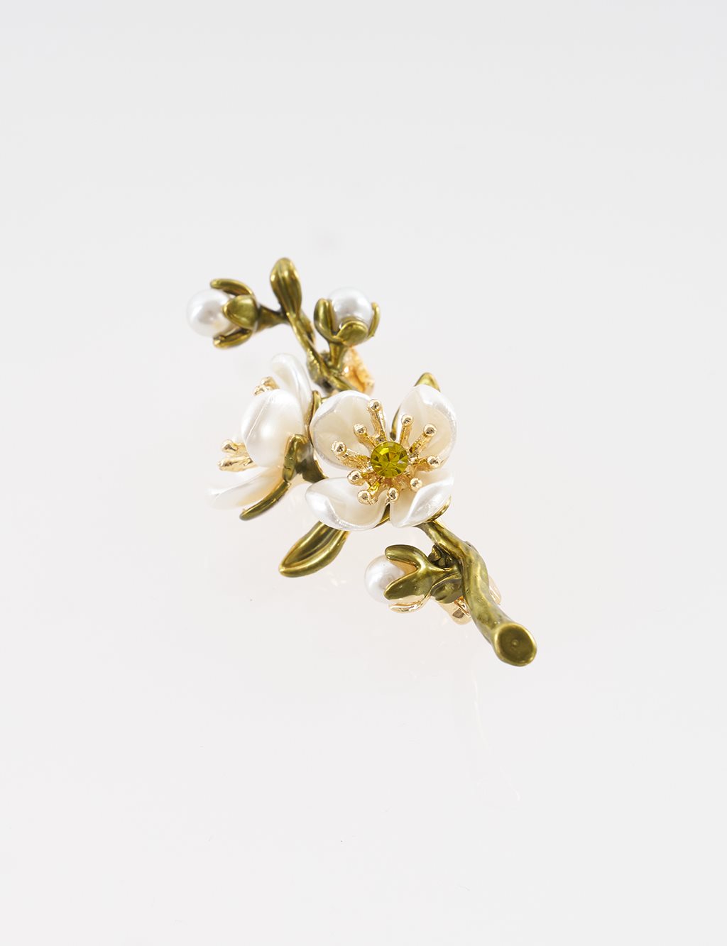 Plum Blossom Figurine Brooch Gold
