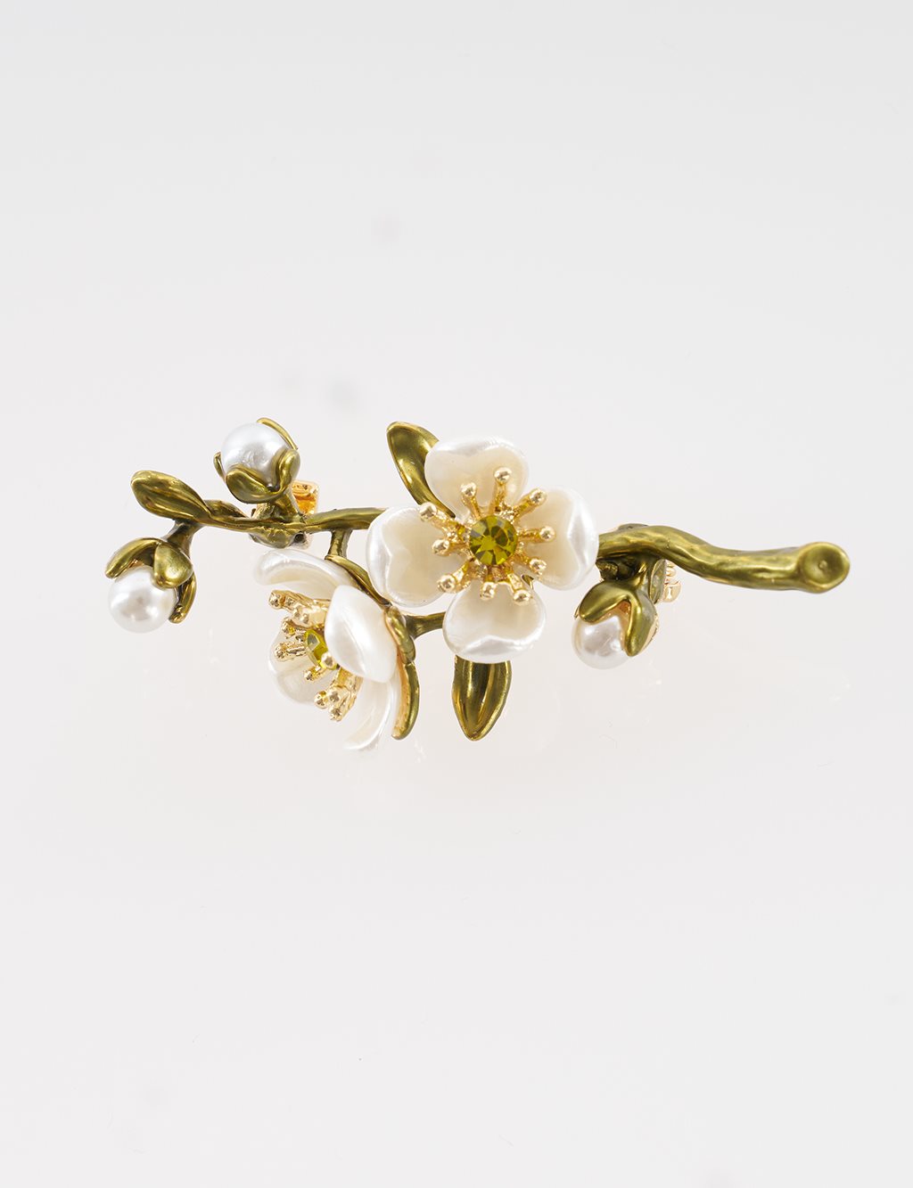 Plum Blossom Figurine Brooch Gold
