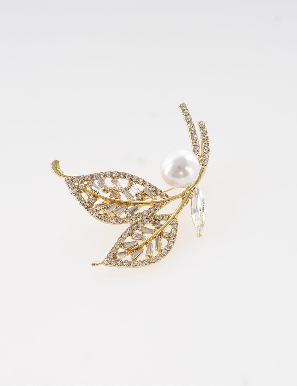 Leaf Figurine Brooch Gold