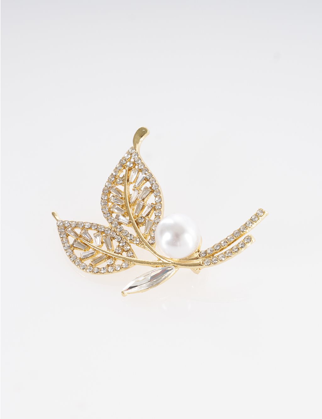 Leaf Figurine Brooch Gold