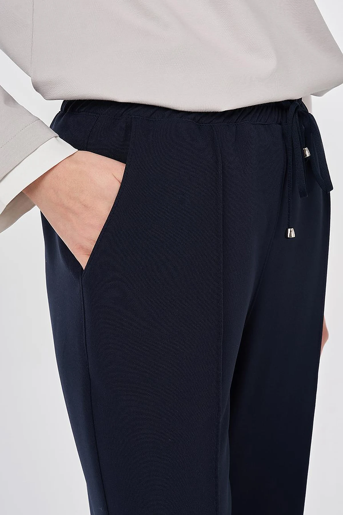 Cutting Stitch Relaxed Fit Trousers Dark Navy