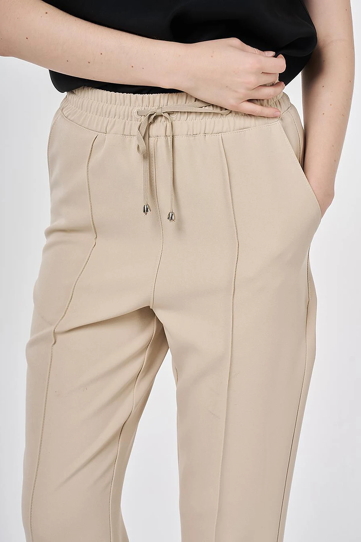 Cutting Stitch Relaxed Fit Trousers Stone