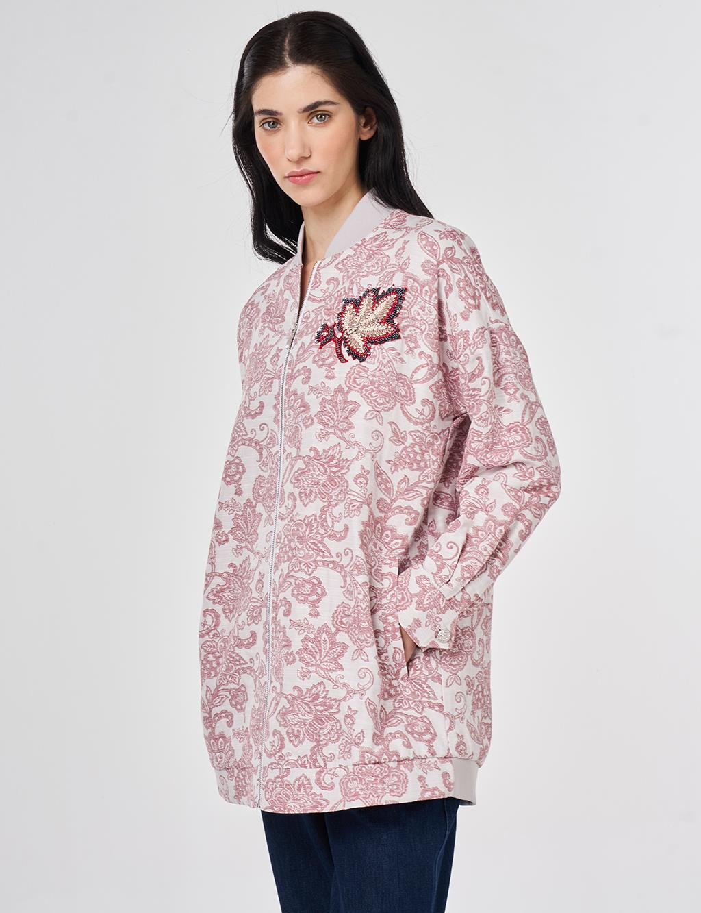 İşleme Detaylı Jakarlı Ceket Yakut