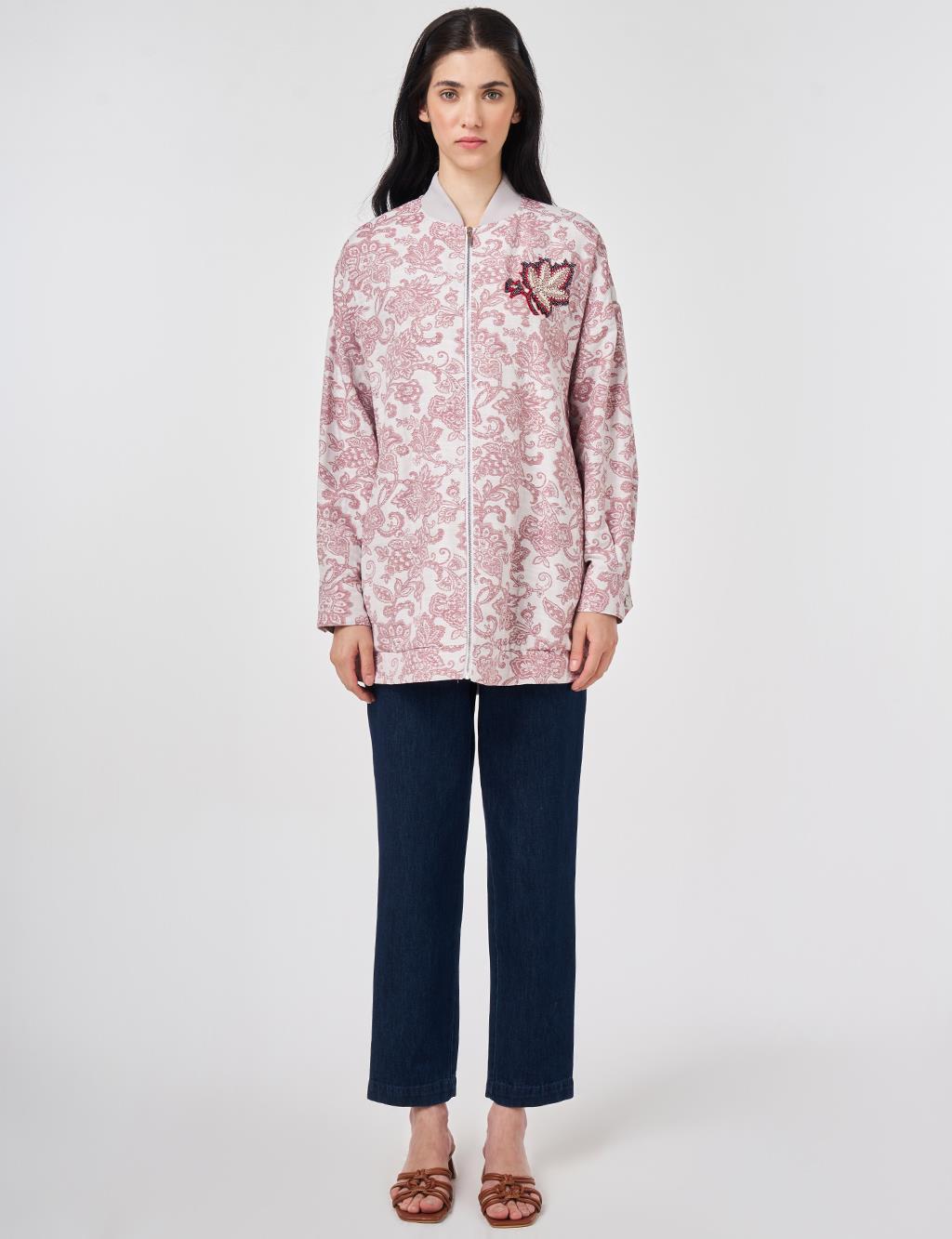 İşleme Detaylı Jakarlı Ceket Yakut