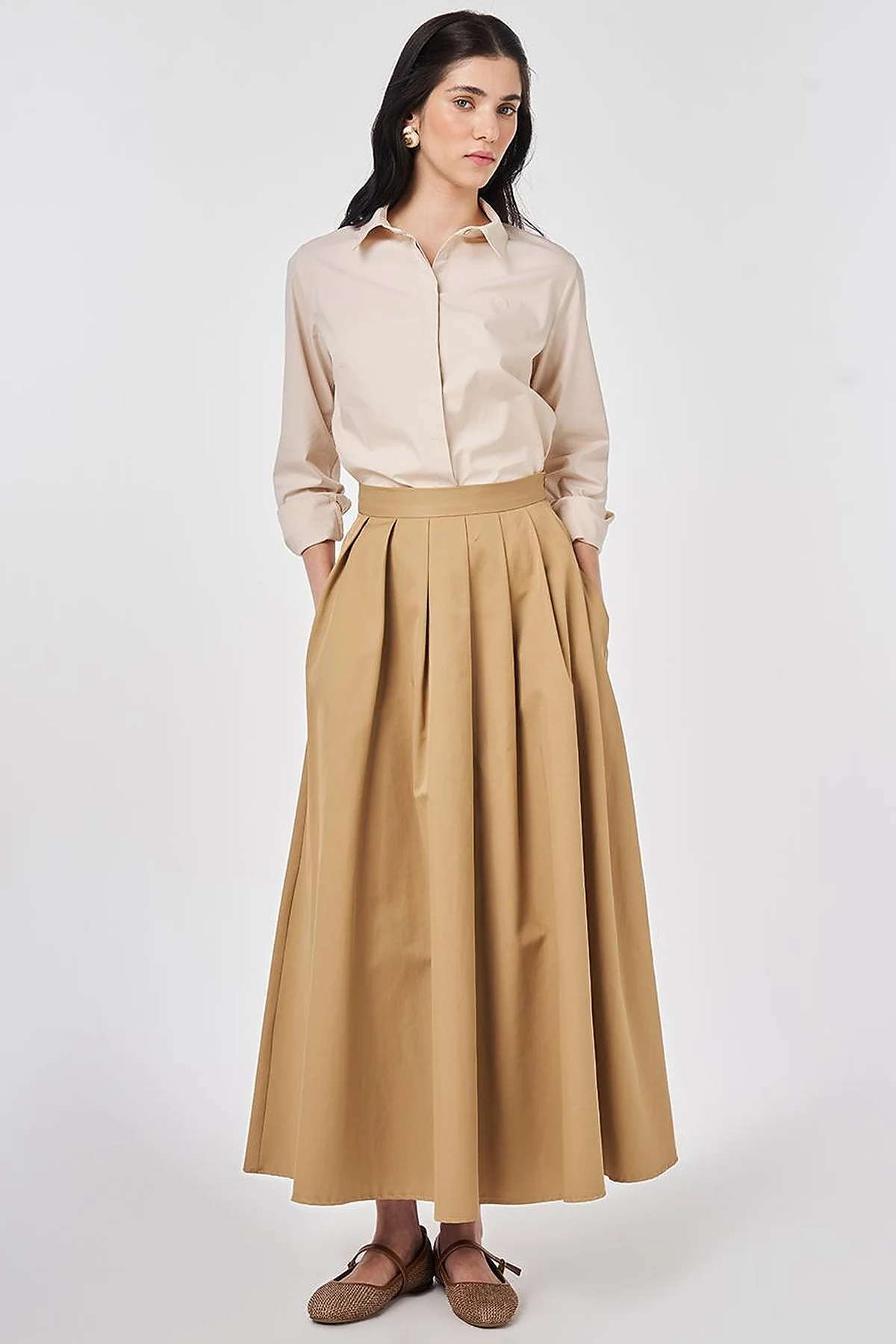 Thick Pleated Skirt Beige