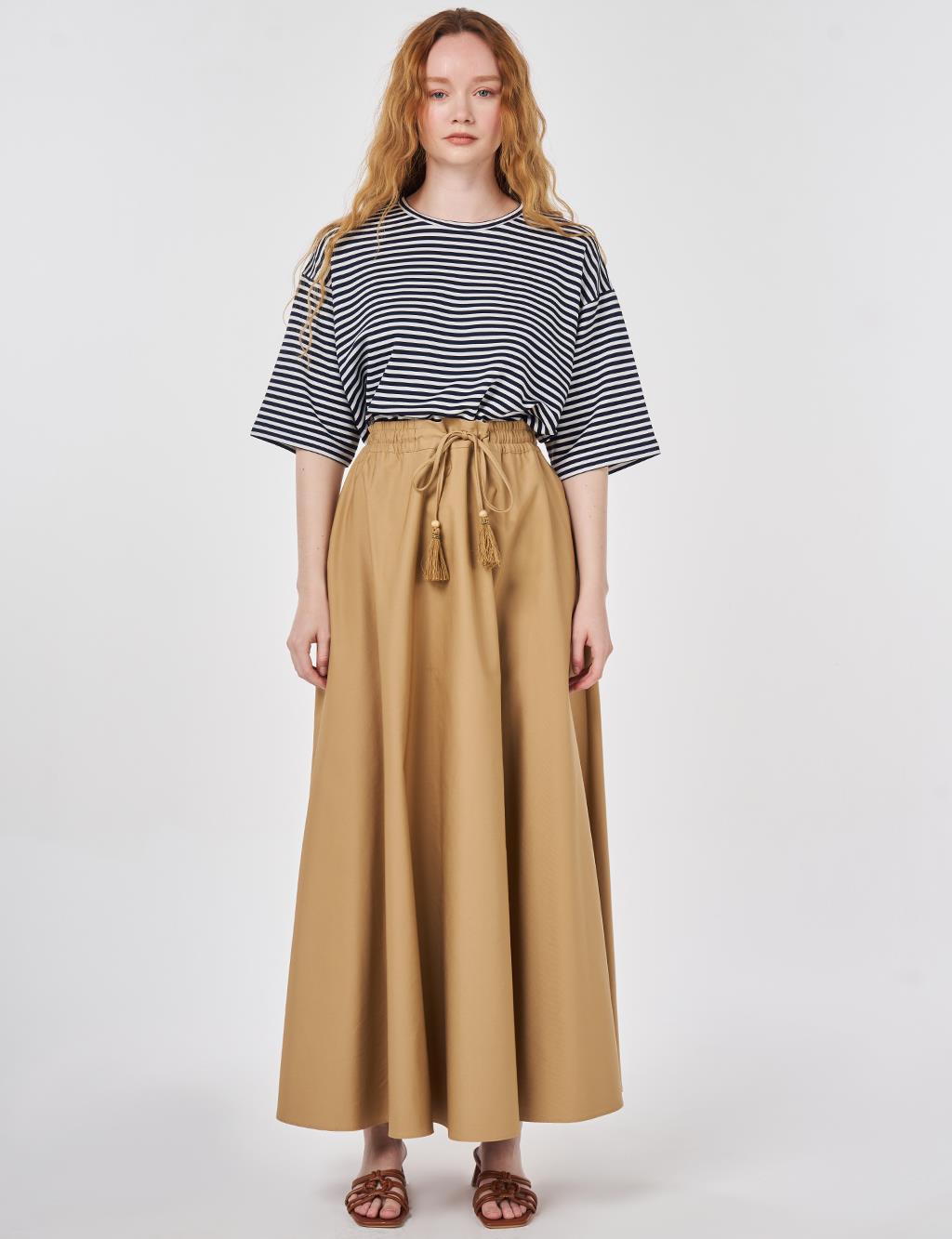 Püsküllü Evaze Etek Bej