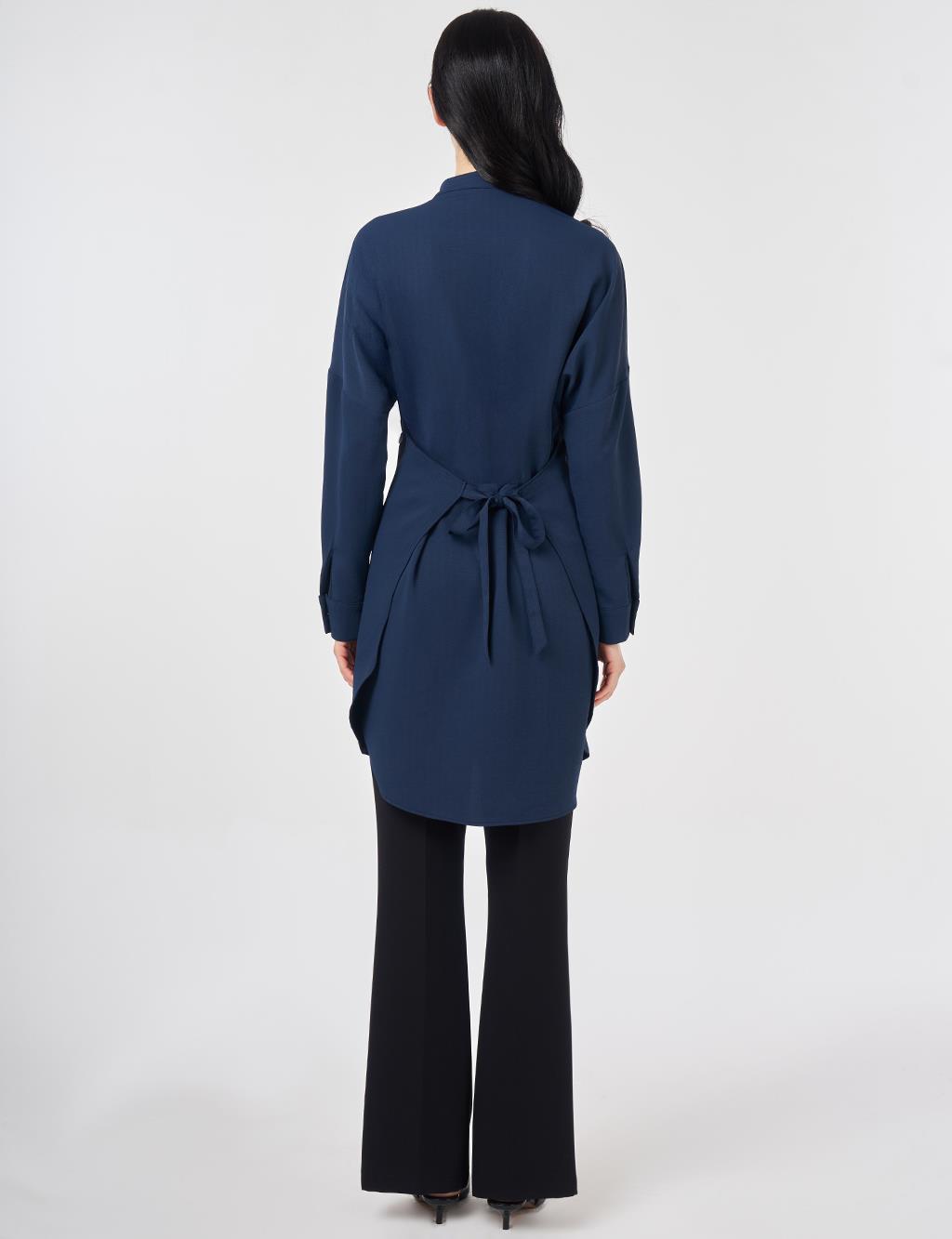 Pul Detaylı Hakim Yaka Tunik Koyu Lacivert