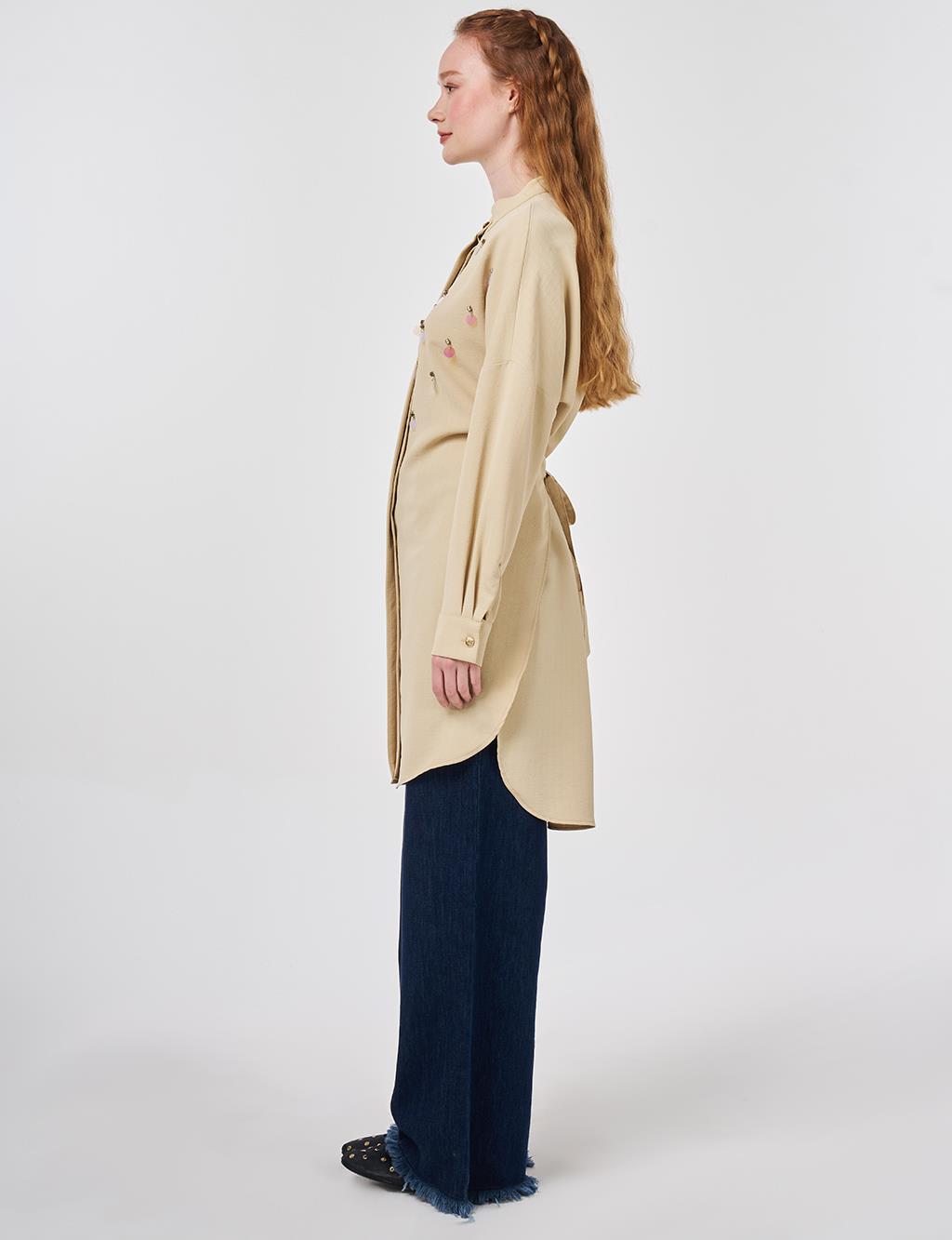 Pul Detaylı Hakim Yaka Tunik Açık Sarı