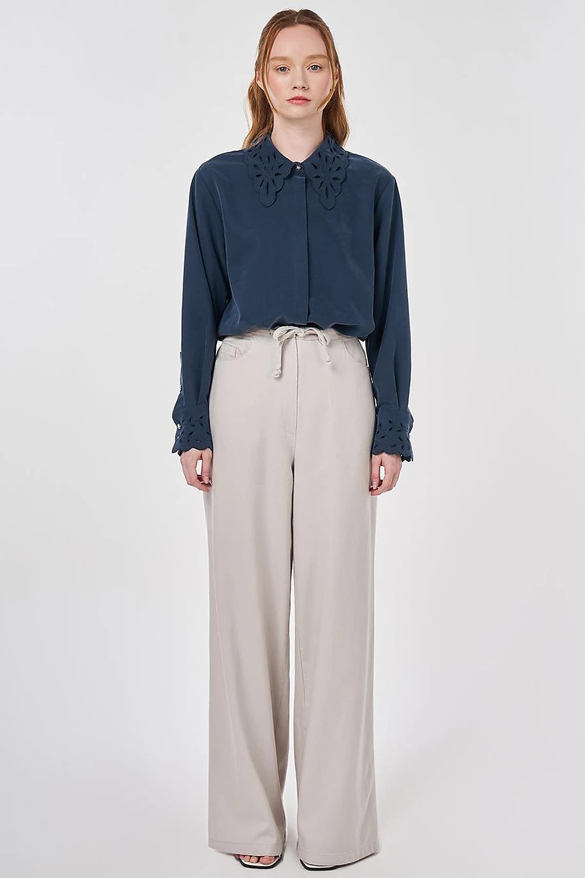 Drawstring Lyocell Trousers in Light Gray