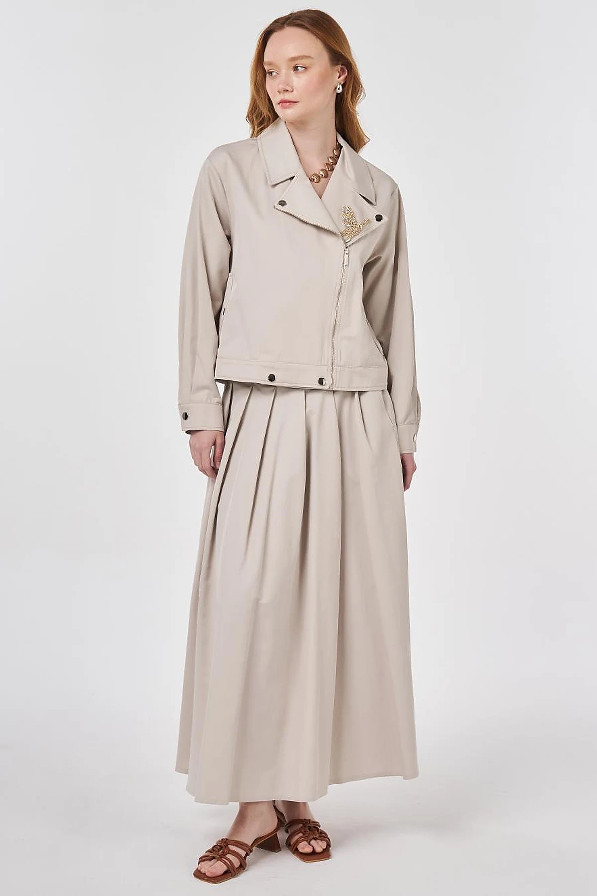 Embroidered Detail Skirt Set Stone