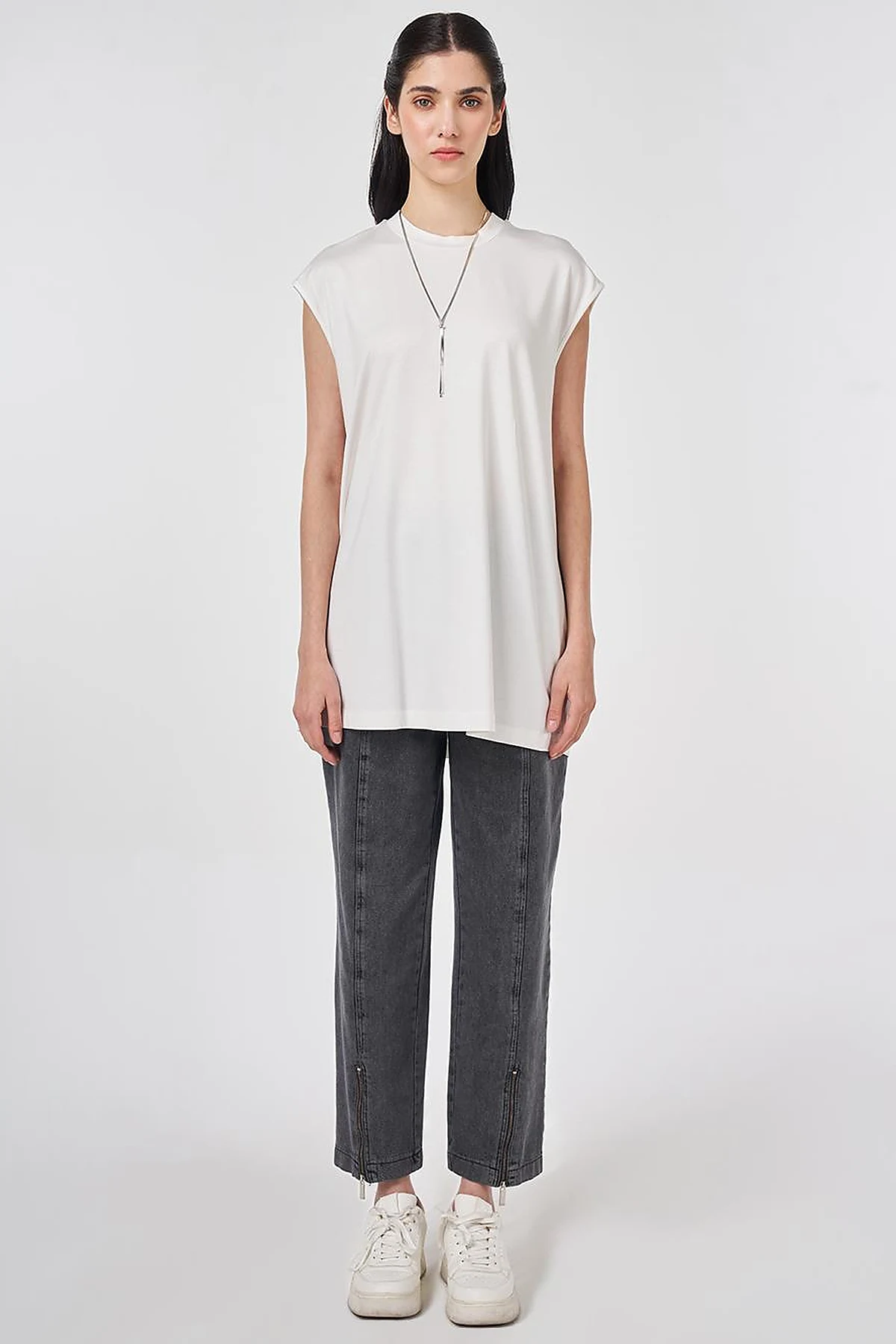 Sleeveless Knitted Blouse Ecru