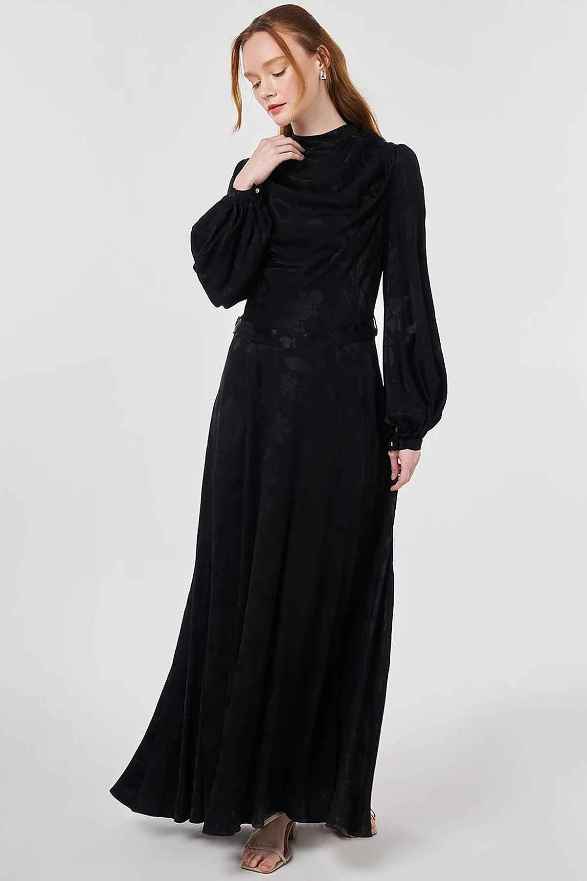 Leaf Pattern Jacquard Dress in Black