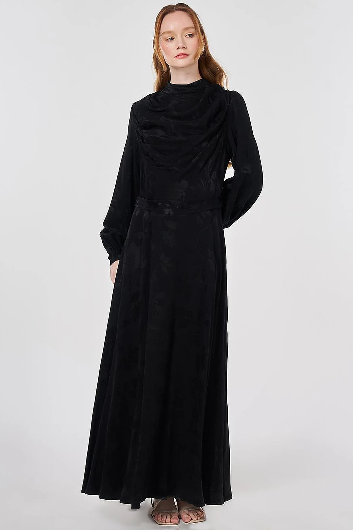 Leaf Pattern Jacquard Dress in Black