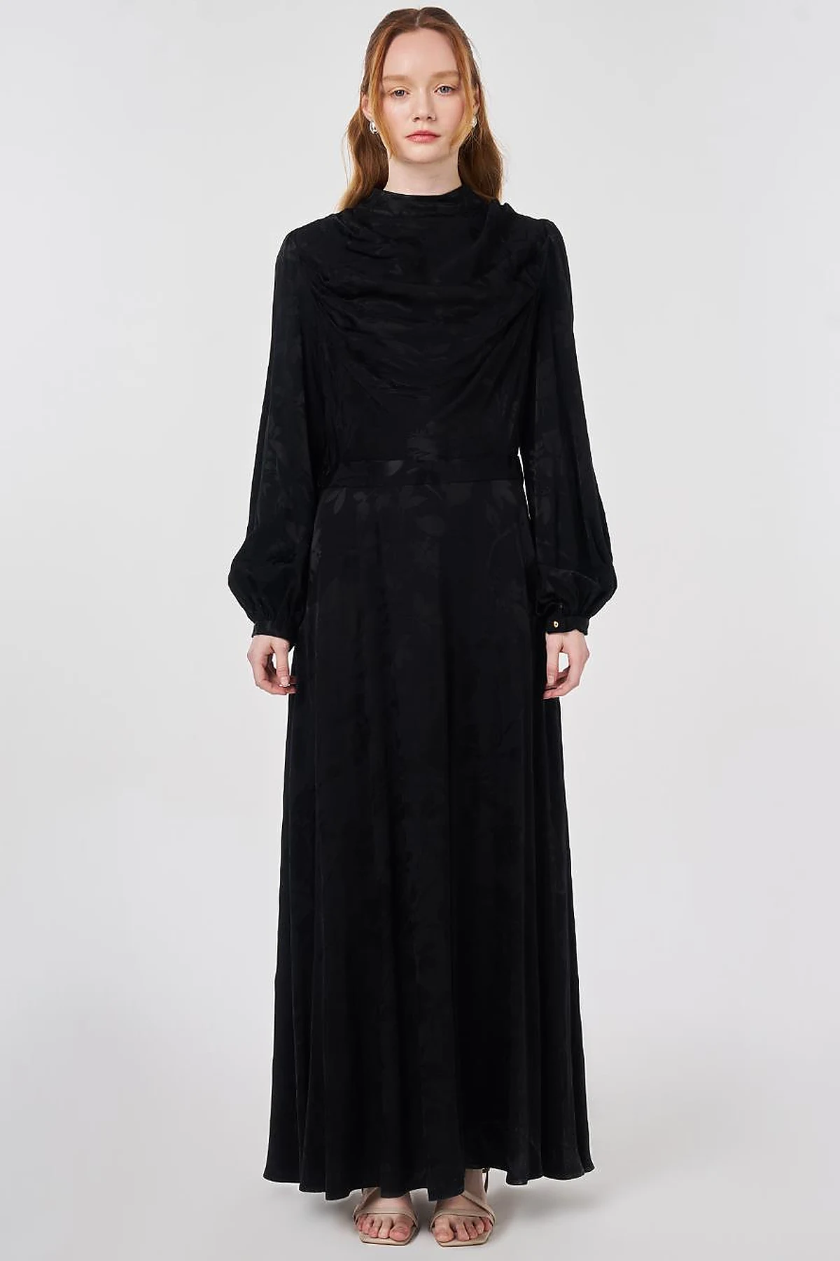 Leaf Pattern Jacquard Dress in Black