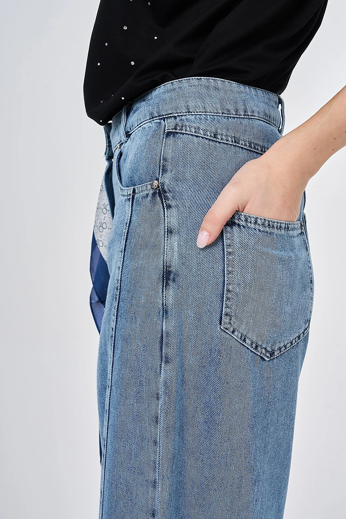 Washed Stitch-Detail Denim Pants Blue