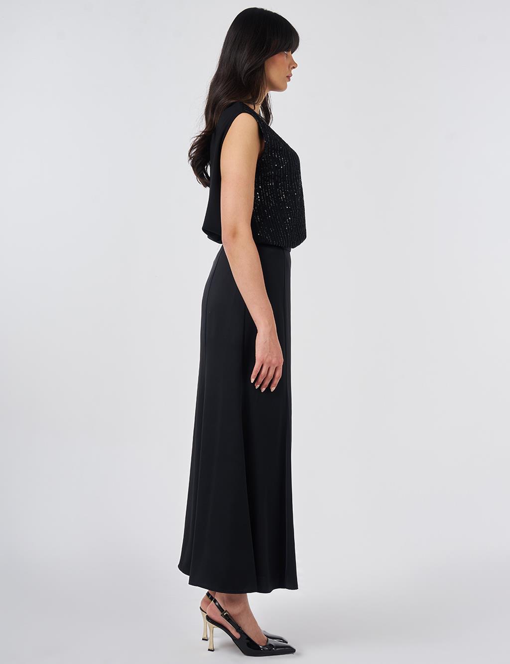 High-Waisted Satin A-Line Skirt Black
