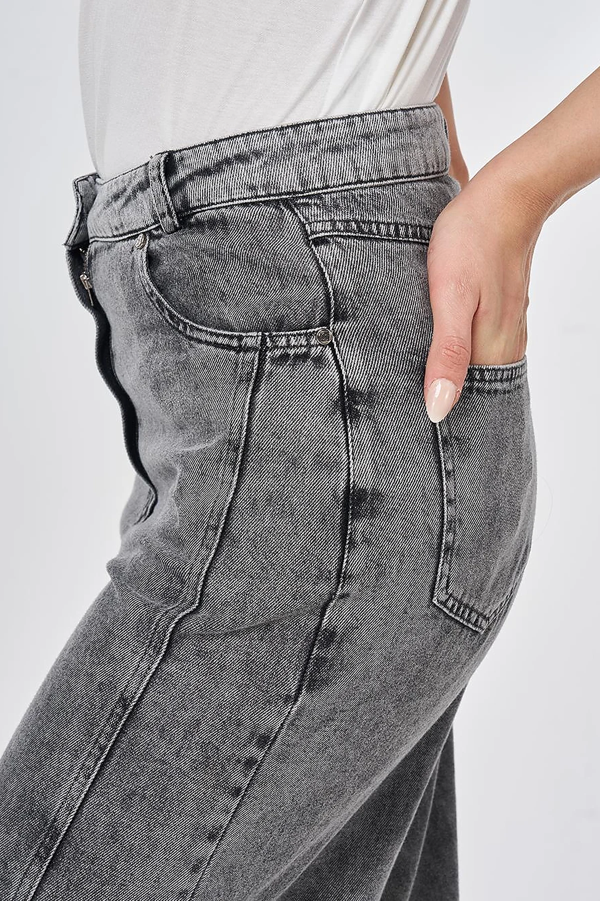 Washed Stitch-Detail Denim Pants Gray 
