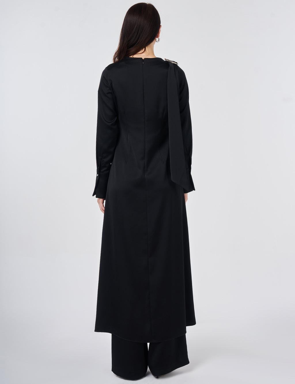 Metal Tokalı Saten İkili Takım Siyah 