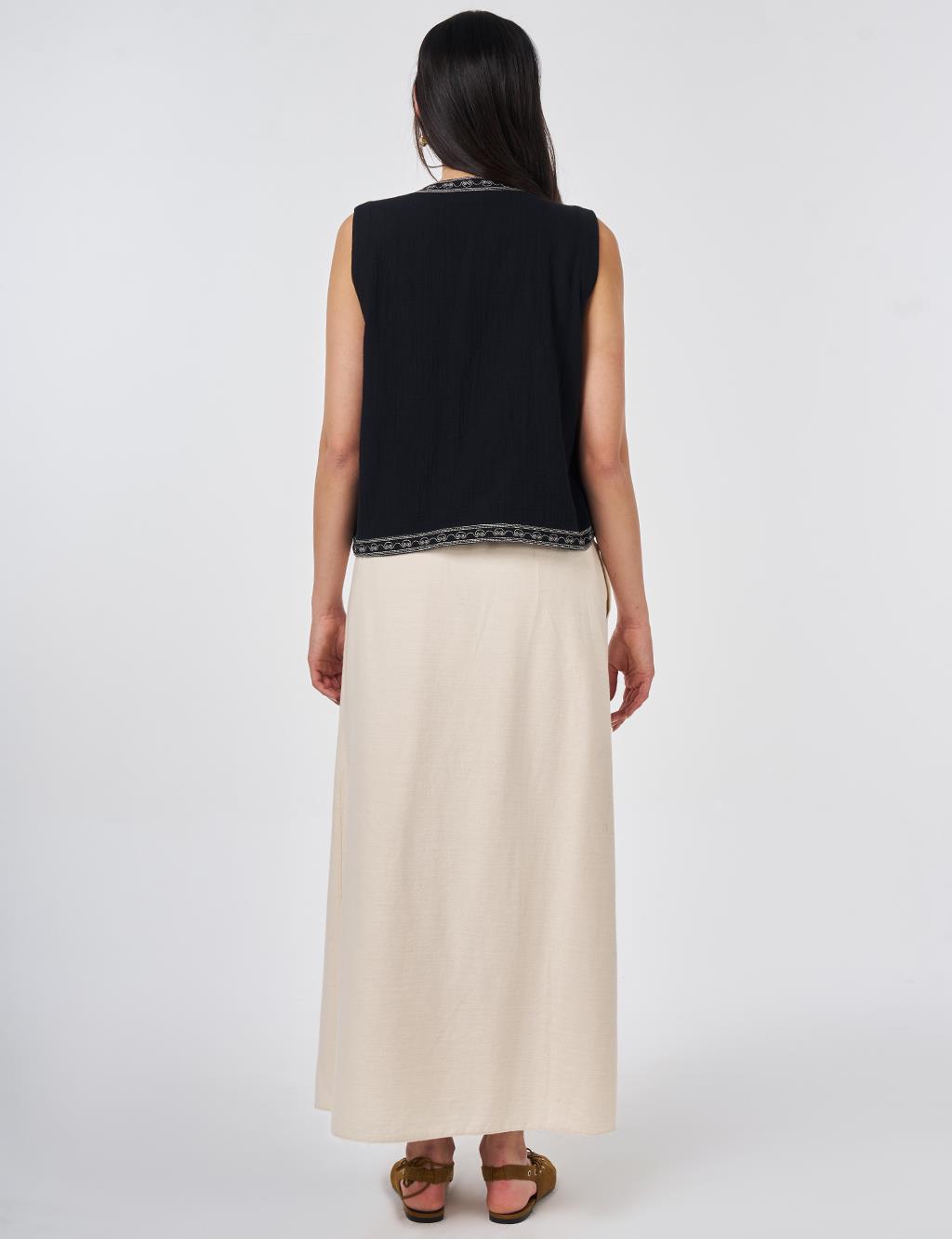 Embroidered Muslin Vest Black