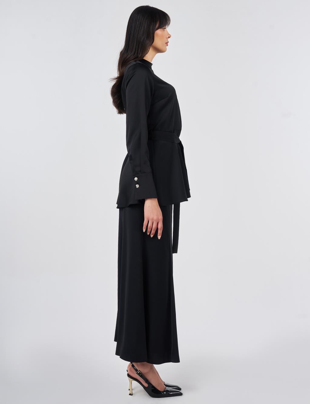 Kuşak Detaylı Saten Bluz Siyah