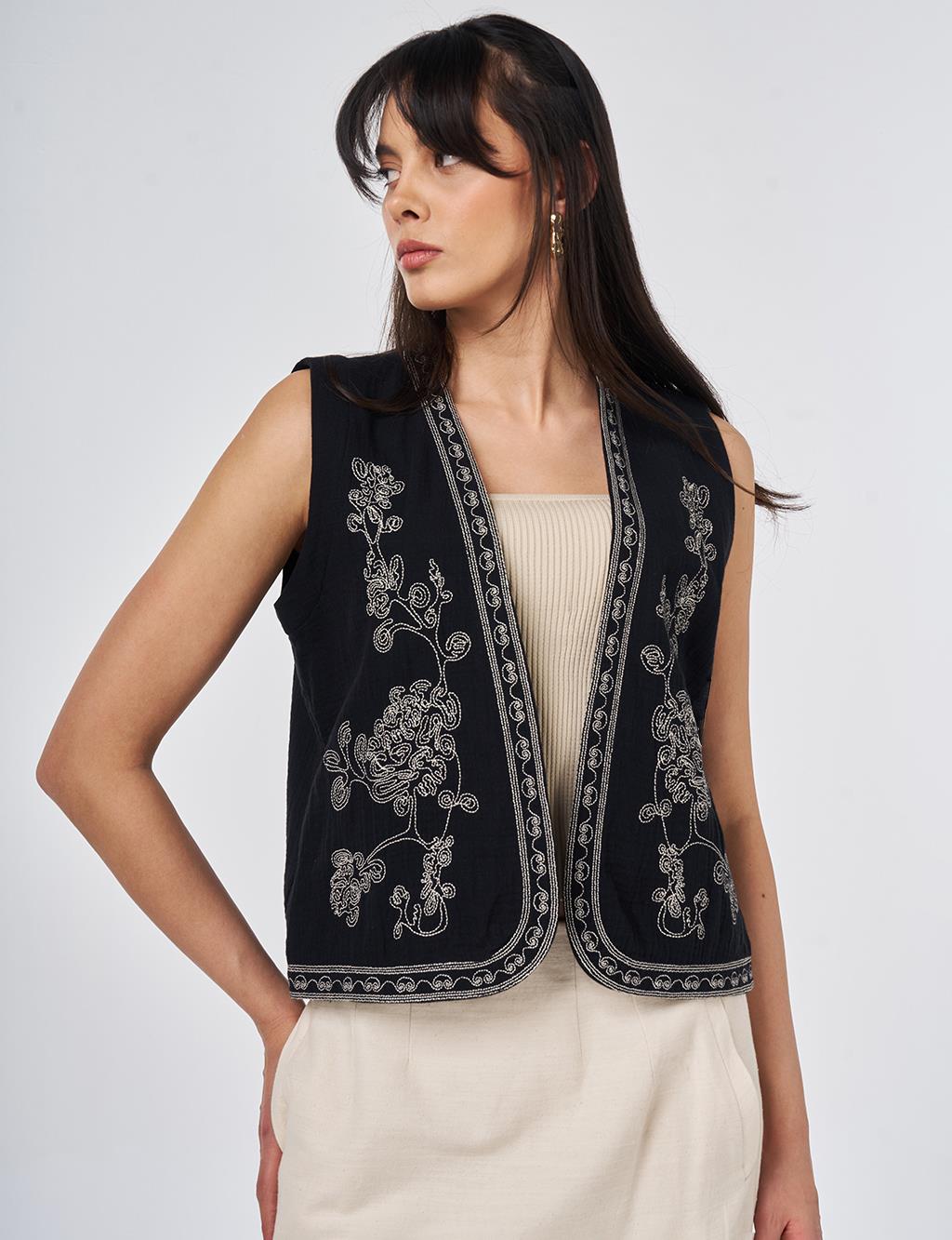 Embroidered Muslin Vest Black