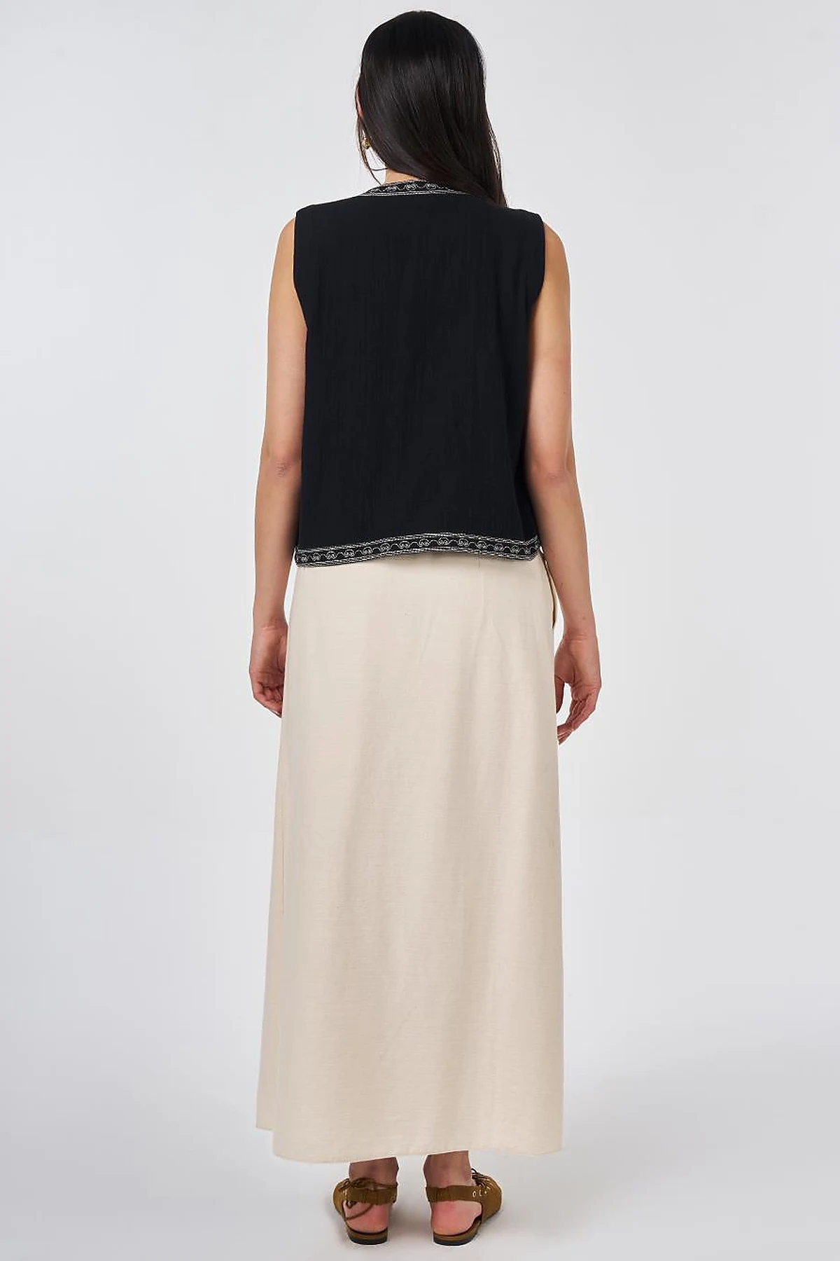 Embroidered Muslin Vest Black