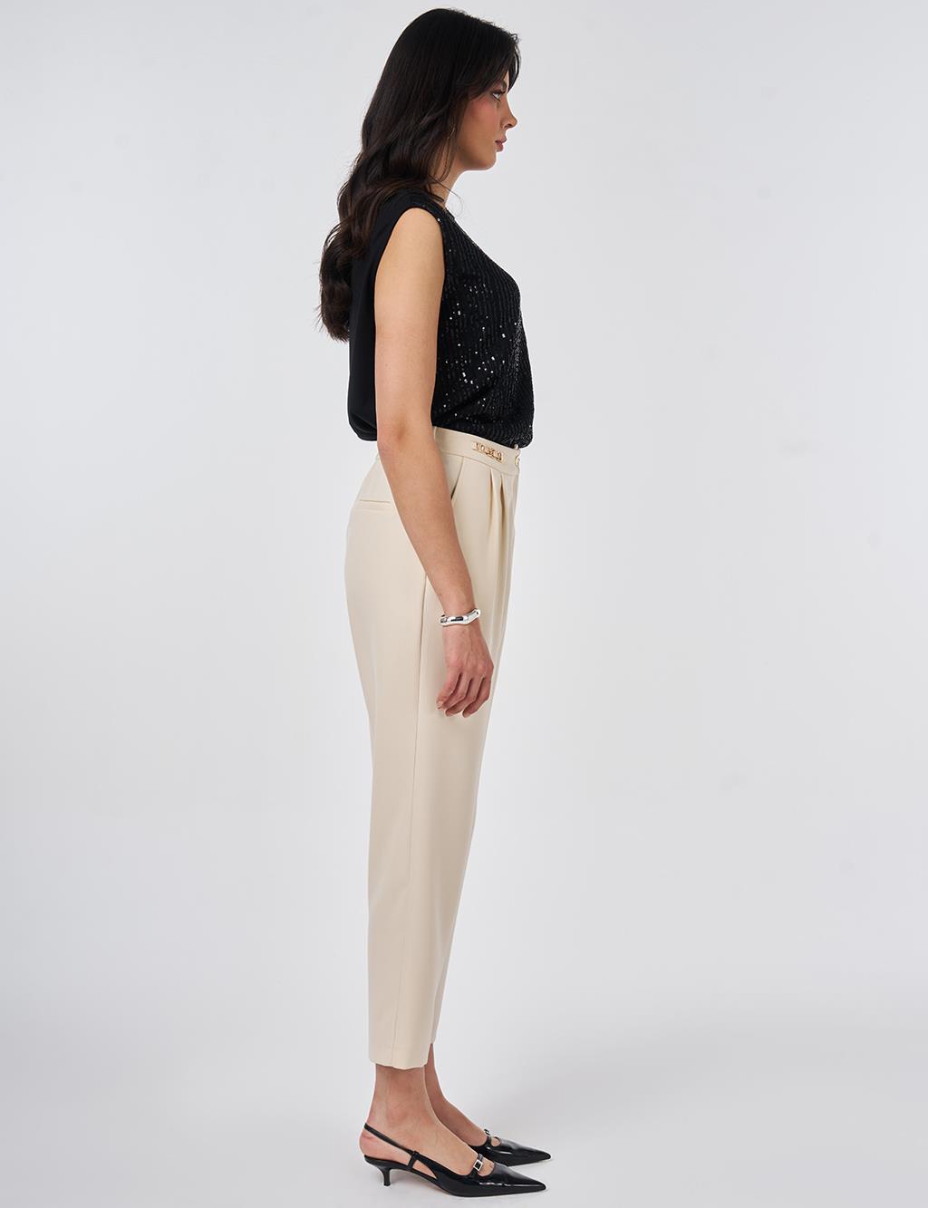 Metal-Detail Tapered Pants Cream