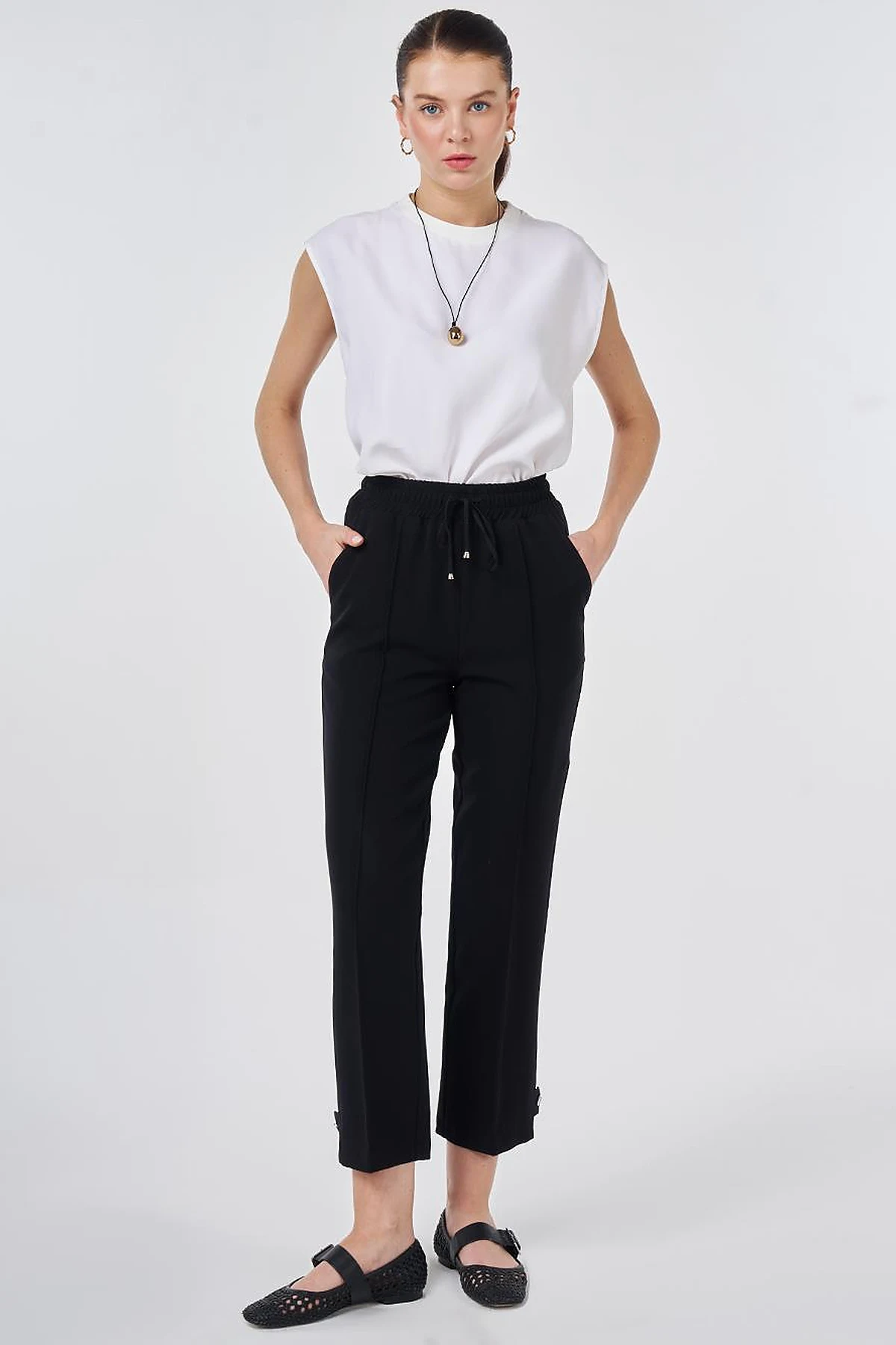 Cutting Stitch Relaxed Fit Trousers Black