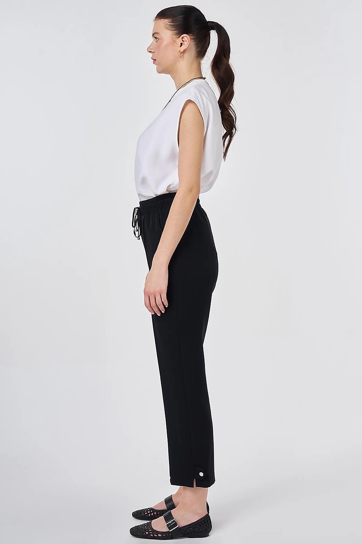 Cutting Stitch Relaxed Fit Trousers Black