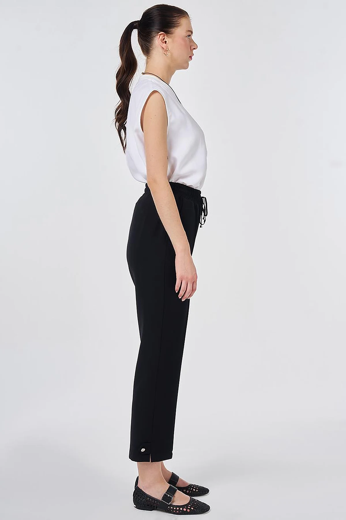 Cutting Stitch Relaxed Fit Trousers Black