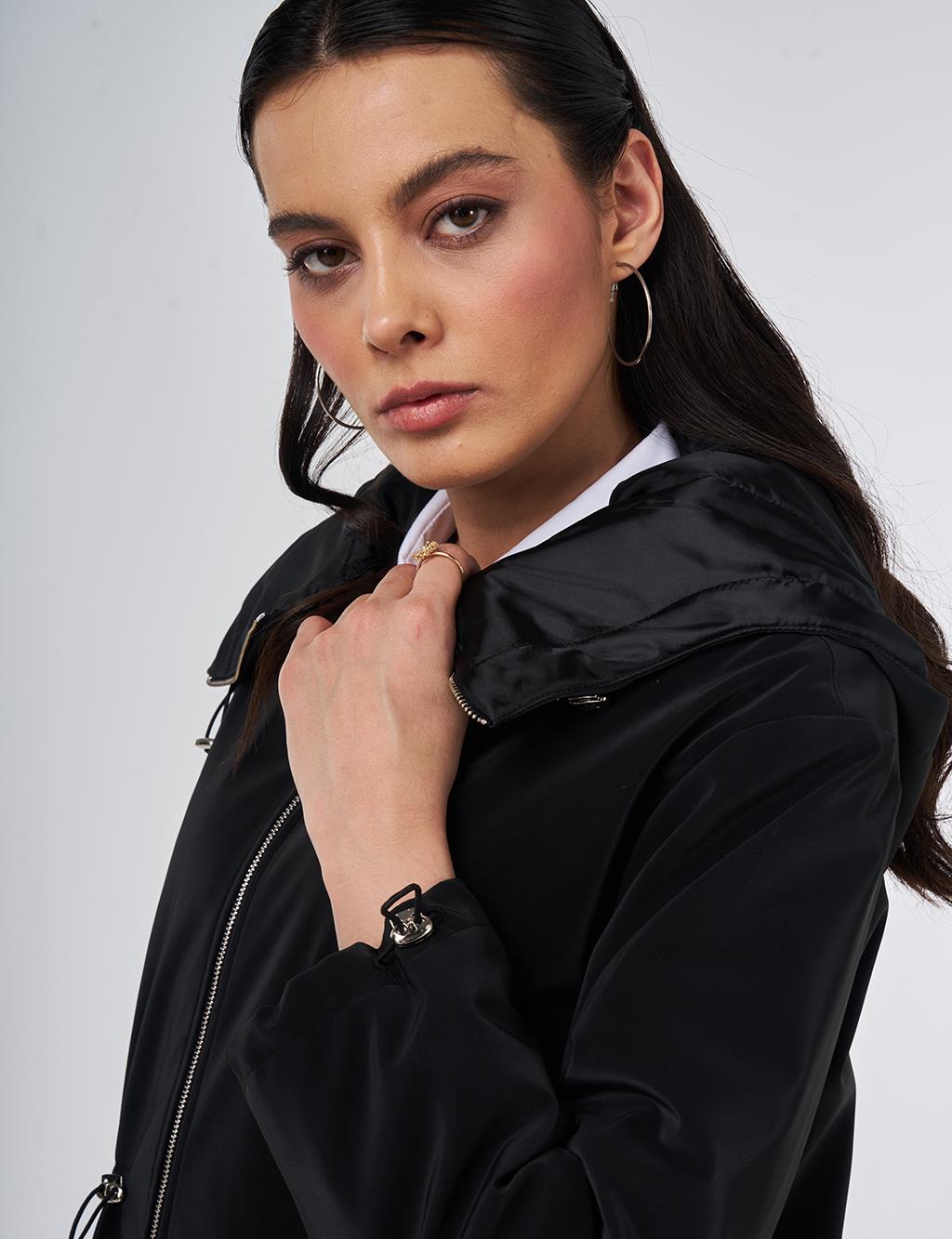 Pouch Pocket Trench Coat Black