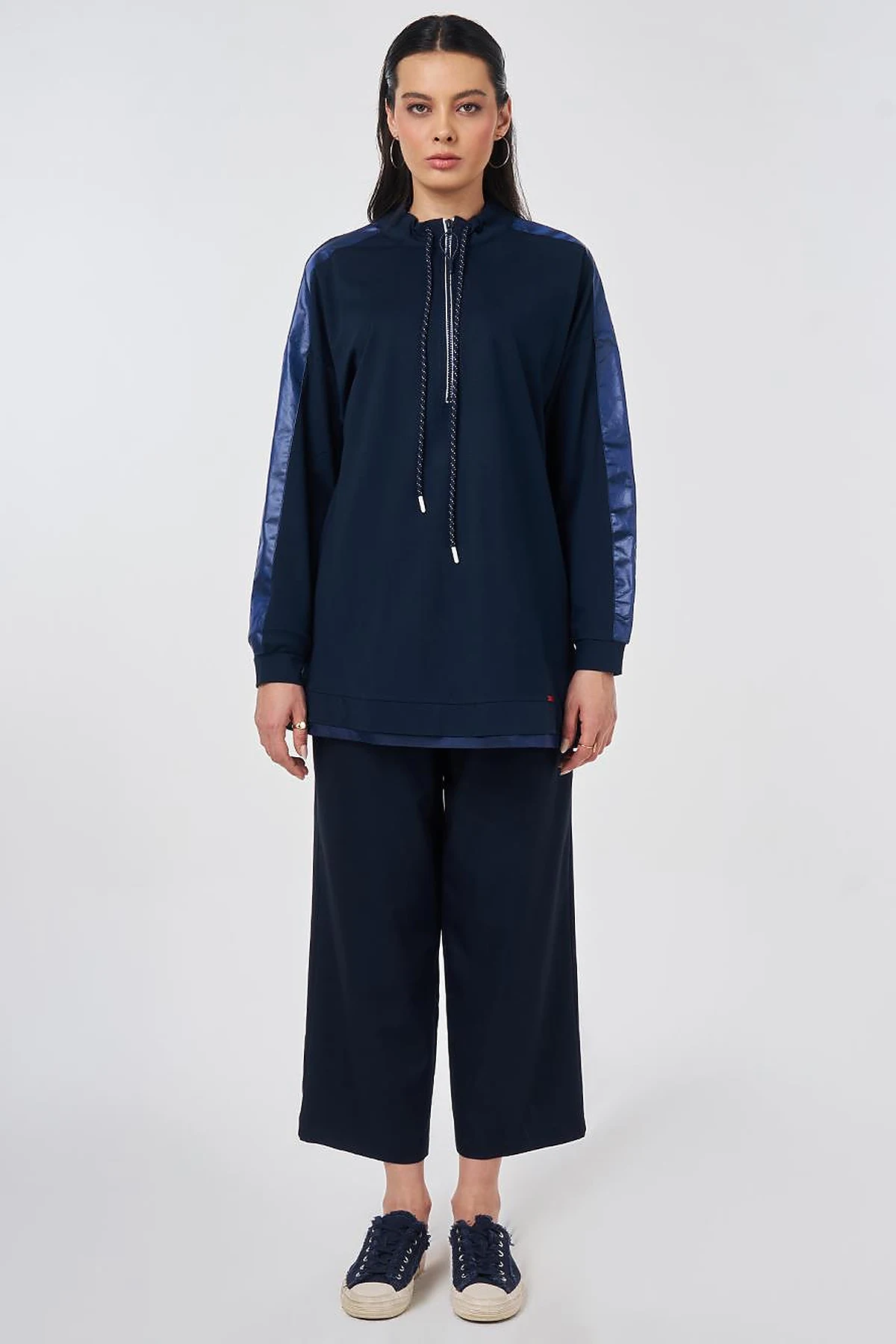 Drawstring Stand Collar Sweatshirt Dark Navy Blue